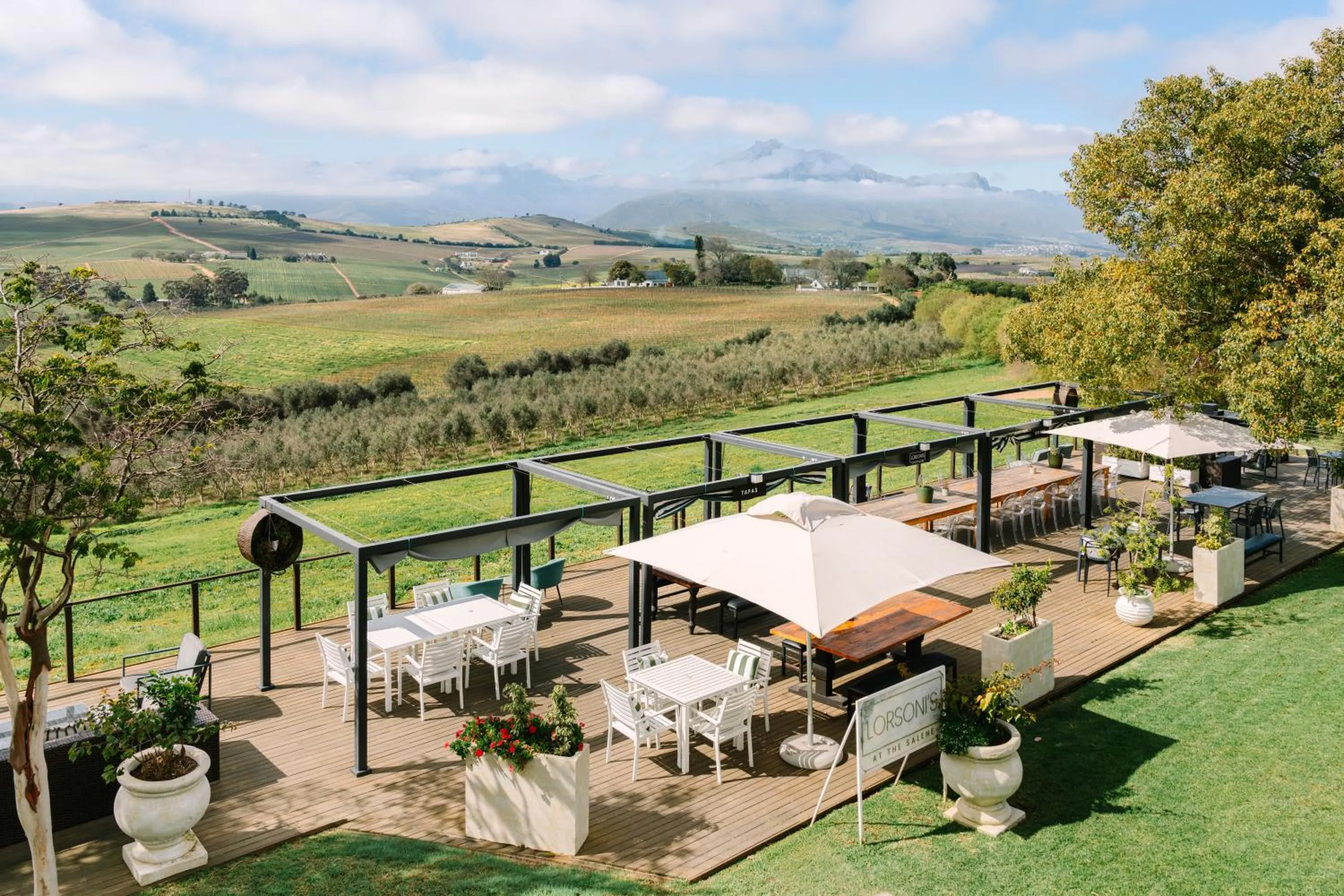 The Salene Hotel & Apartments