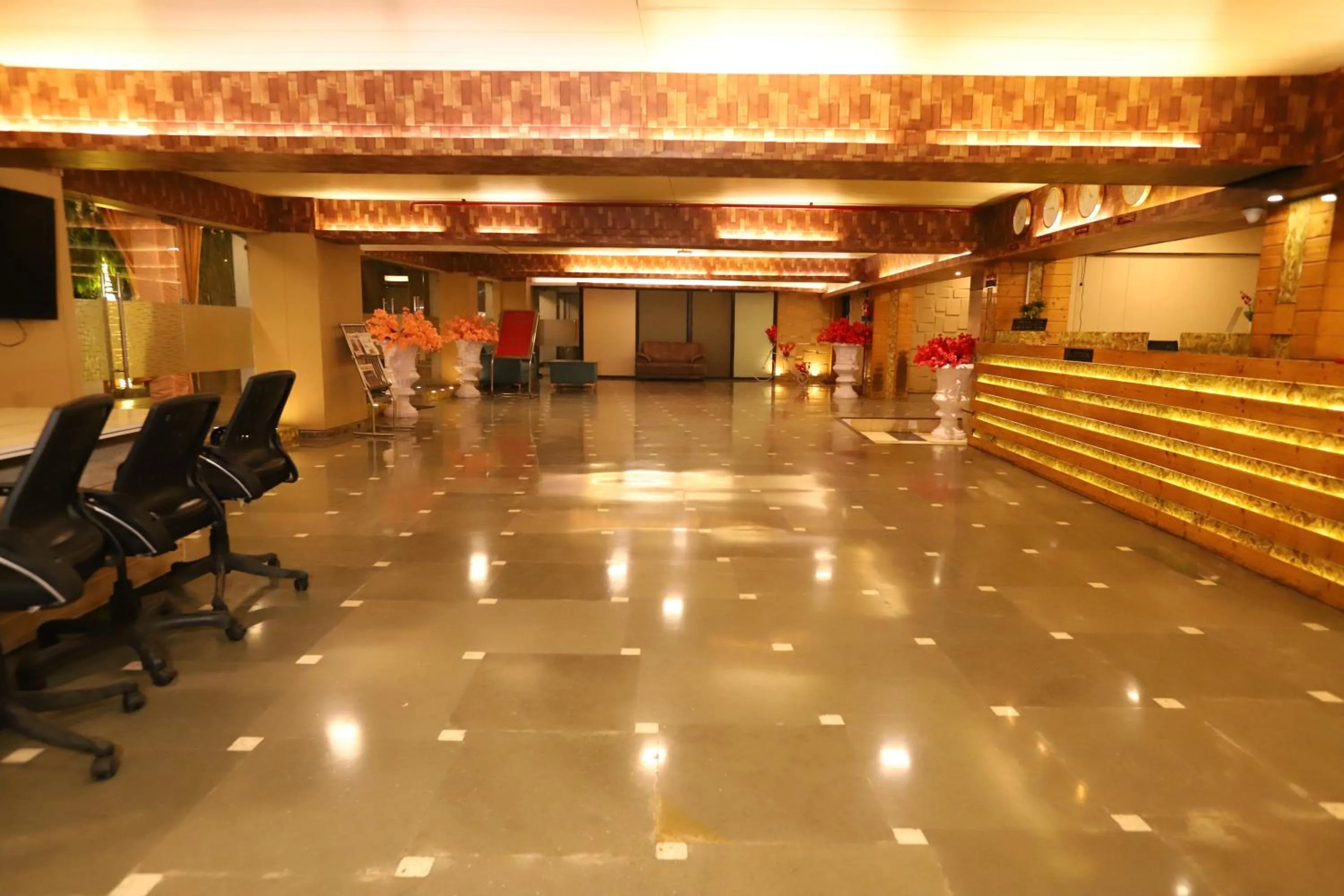 Lobby or reception in Hotel Palm Grand Naraina New Delhi - Couple Friendly Local IDs Accepted