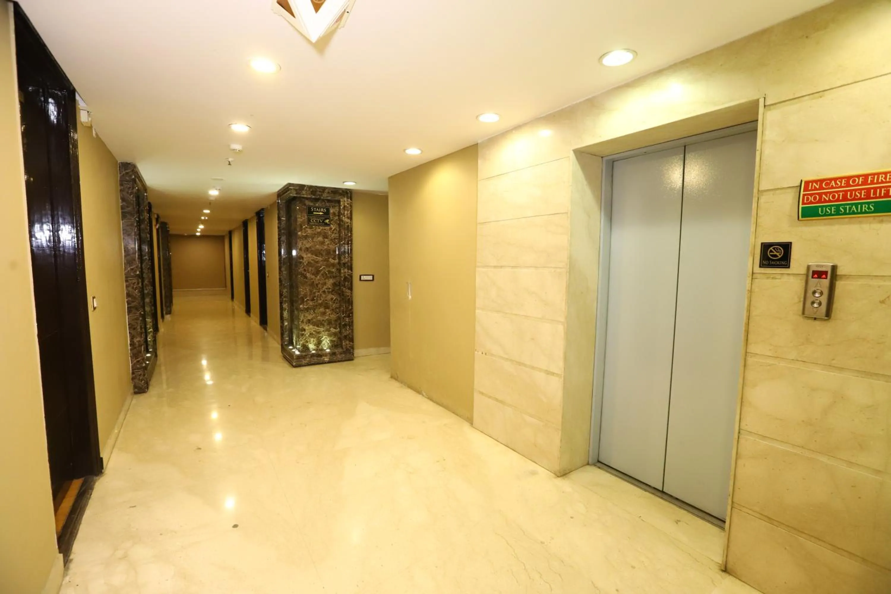 Lobby or reception in Hotel Palm Grand Naraina New Delhi - Couple Friendly Local IDs Accepted