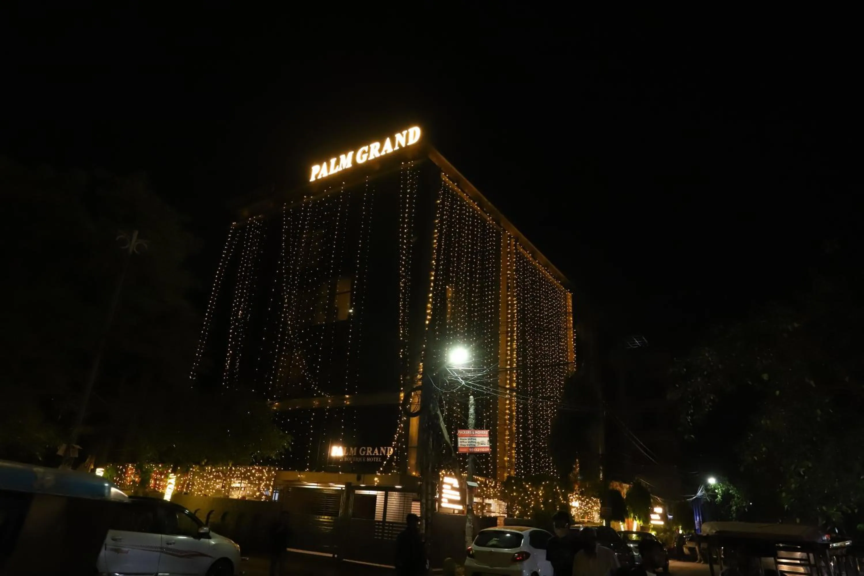 Property building in Hotel Palm Grand Naraina New Delhi - Couple Friendly Local IDs Accepted