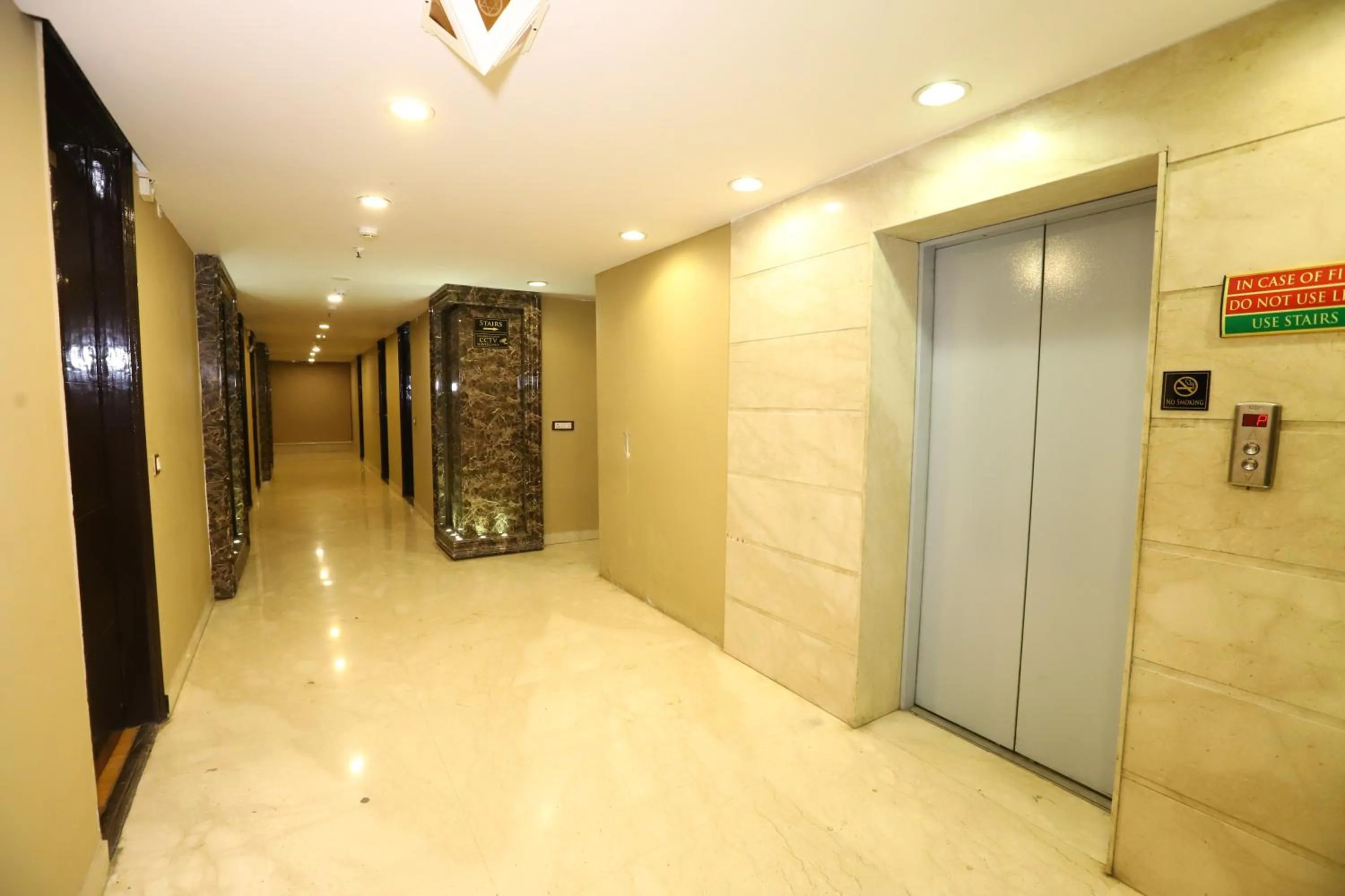 Lobby or reception in Hotel Palm Grand Naraina New Delhi - Couple Friendly Local IDs Accepted