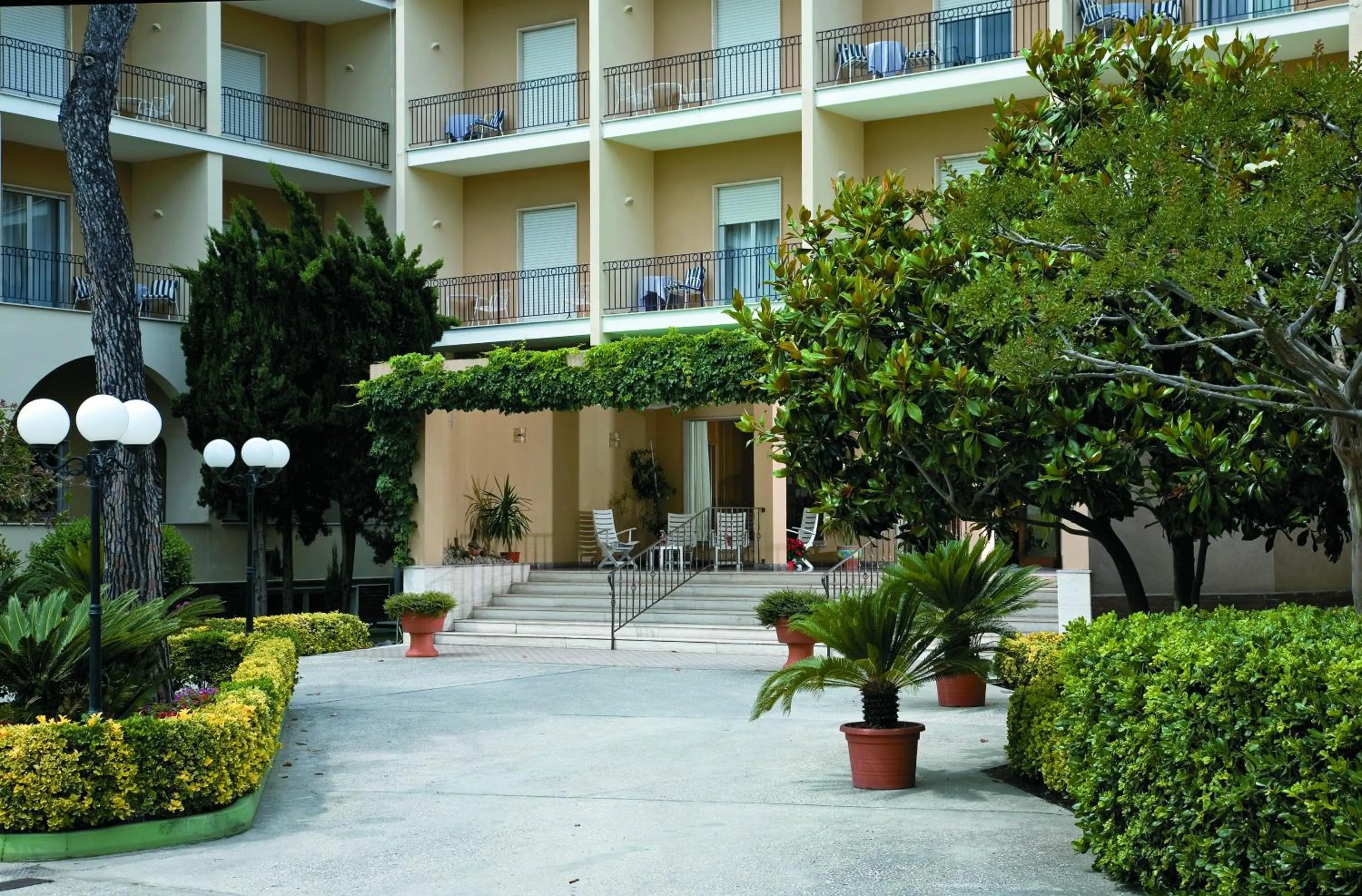 Facade/entrance in Hotel Terme Alexander
