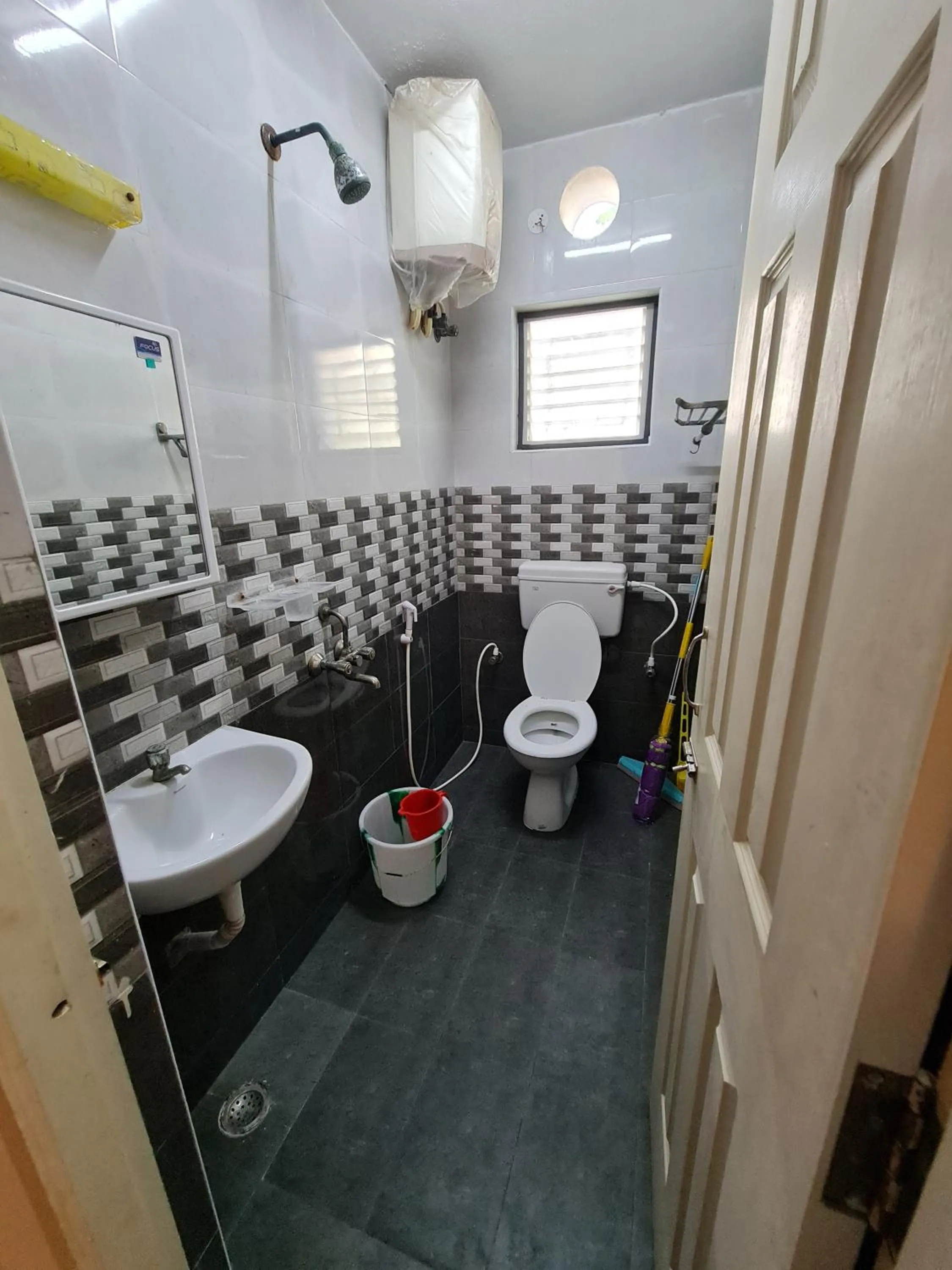 Bathroom in S4 Sruthi Service Apartments