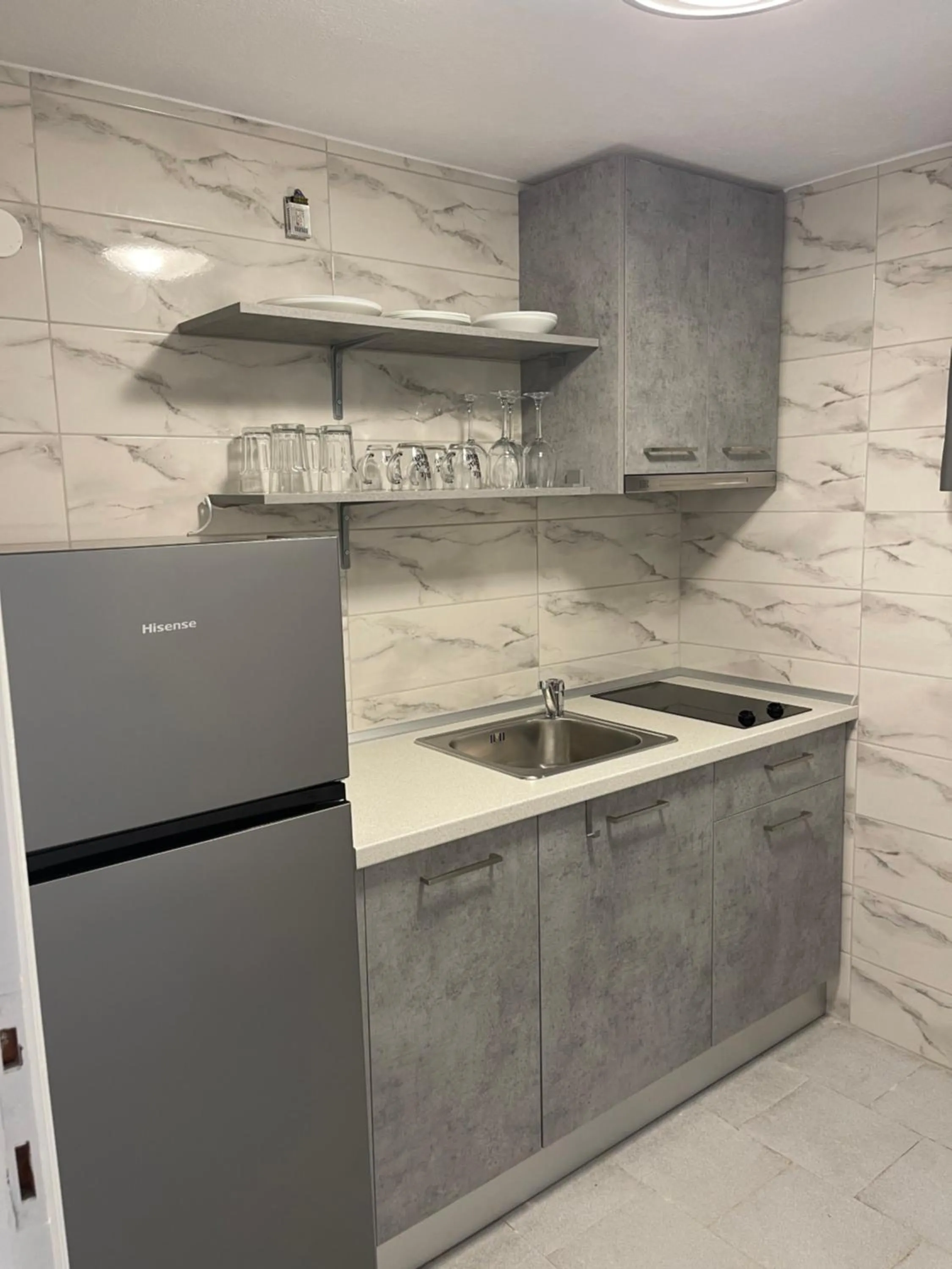 Kitchen or kitchenette in Garden View Apartments by nikolis