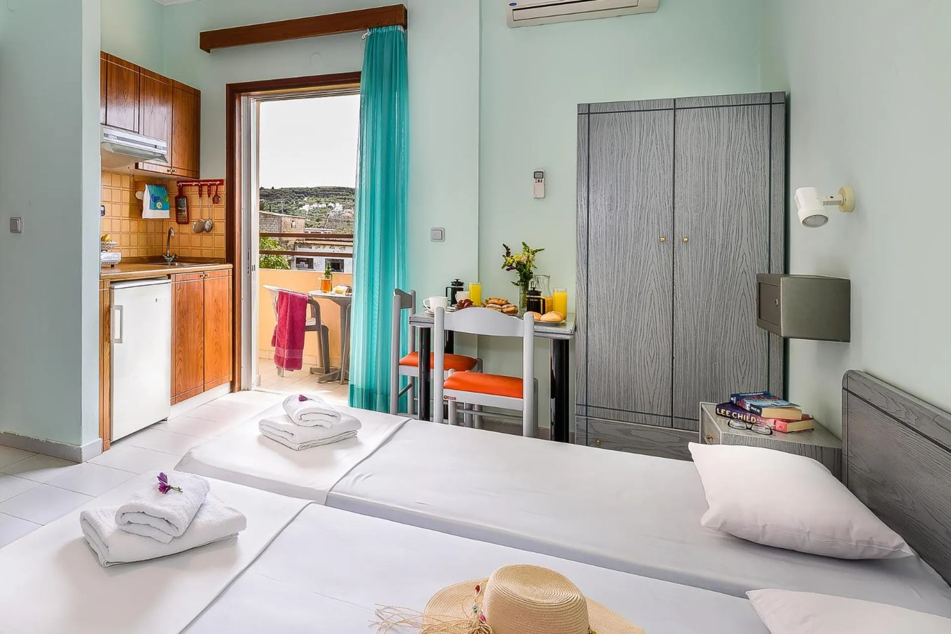 Bed in Louladakis Apartments