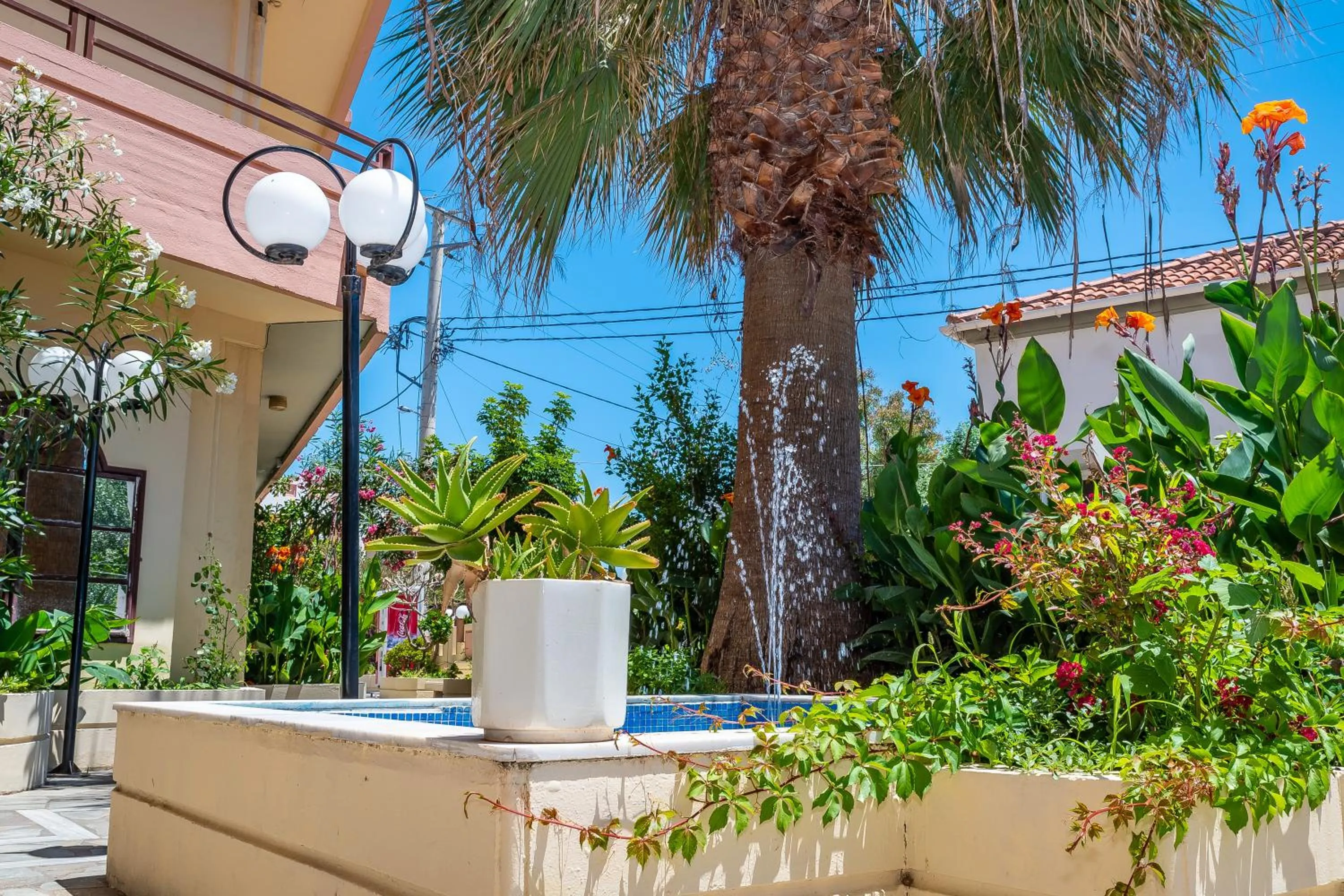 Louladakis Apartments