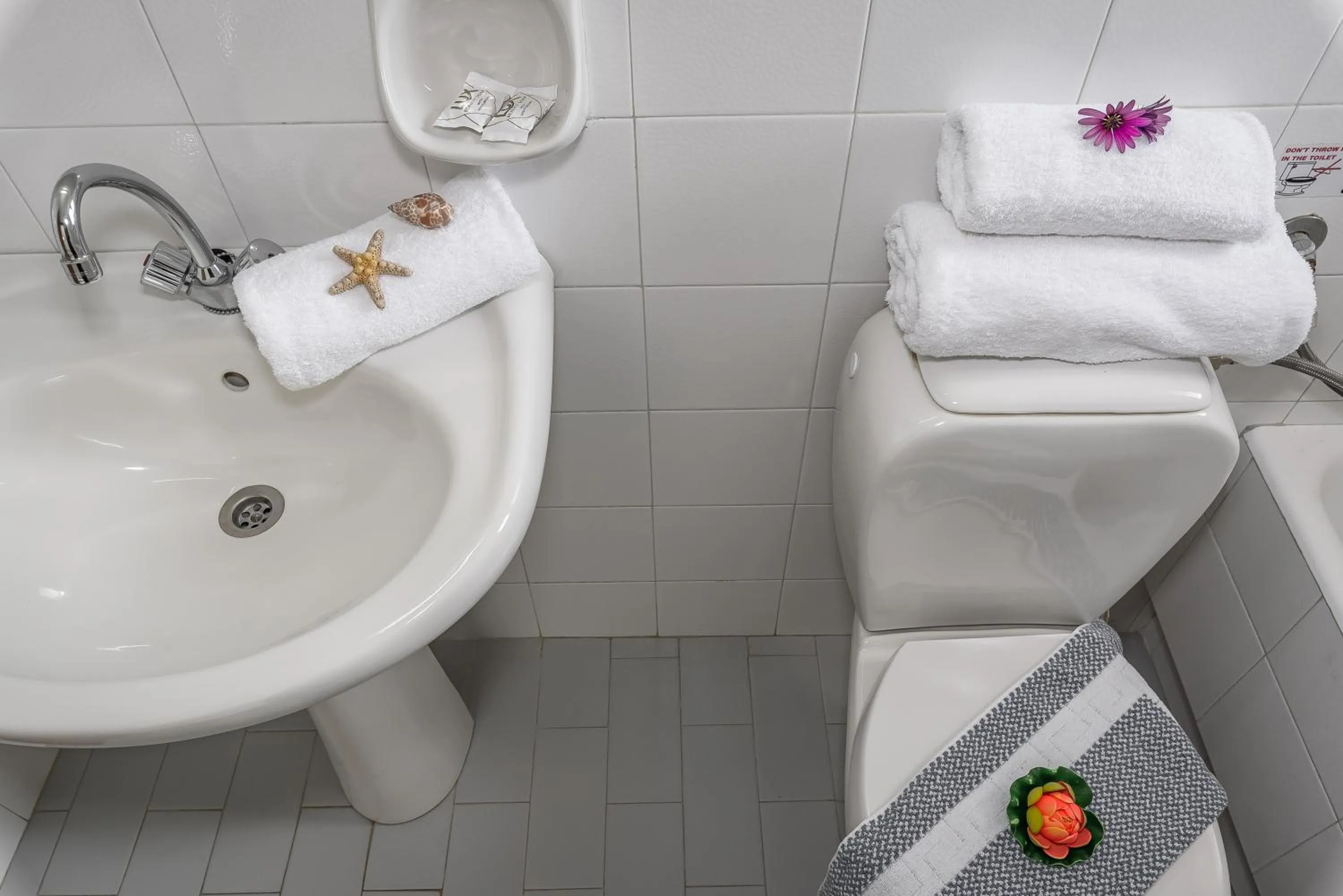 Bathroom in Louladakis Apartments