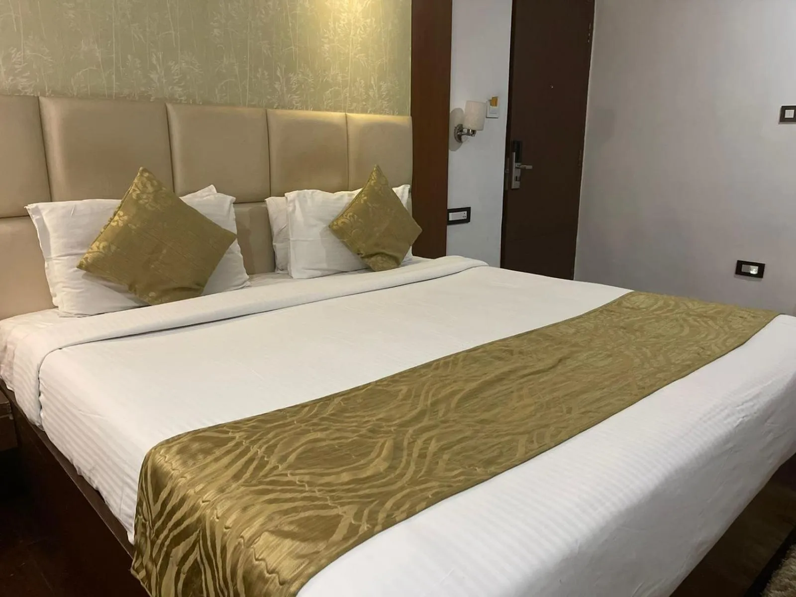 Bed in Tabla Pride Hotels & Spa