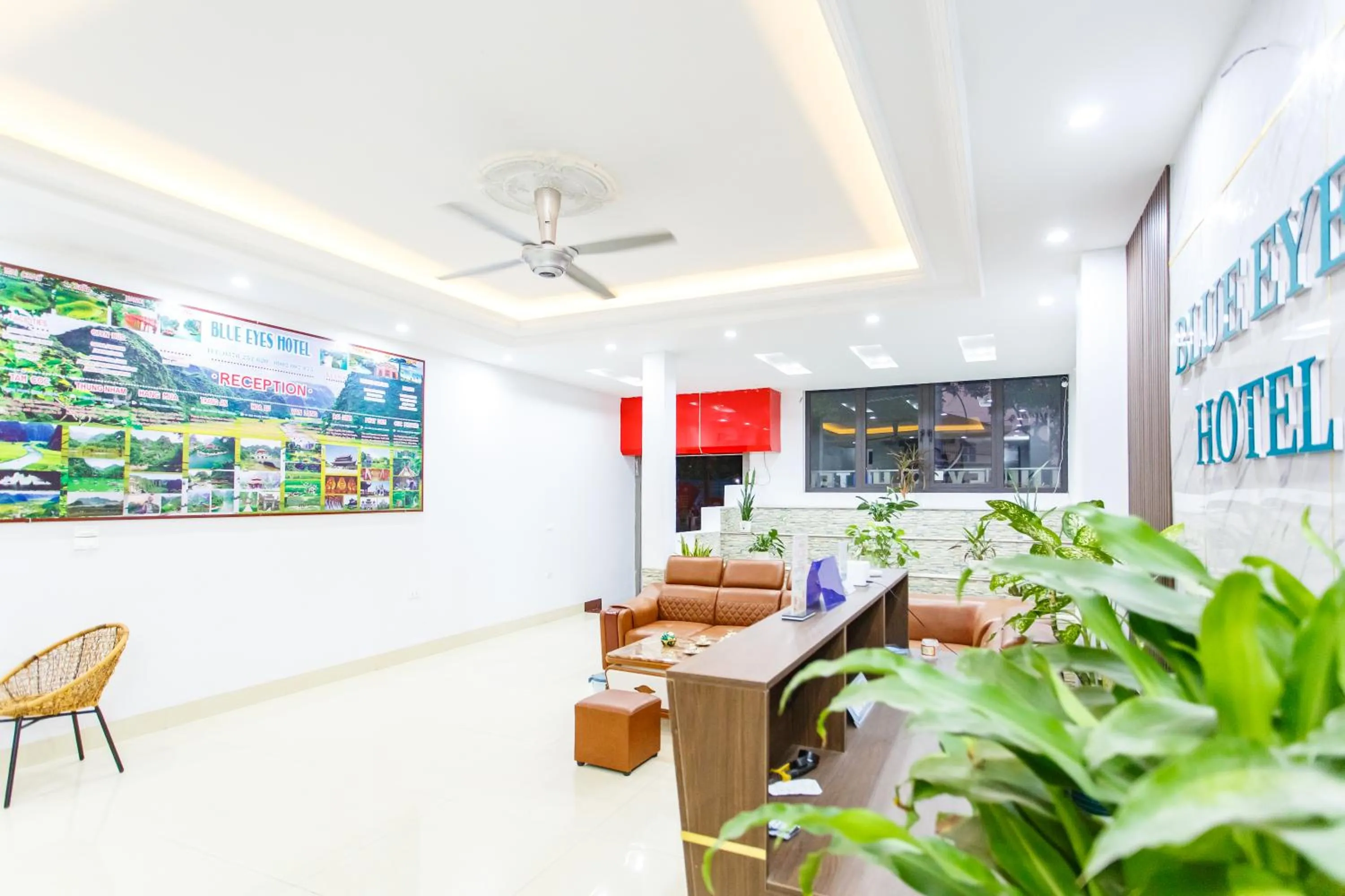 Living room in Blue Eyes Hotel