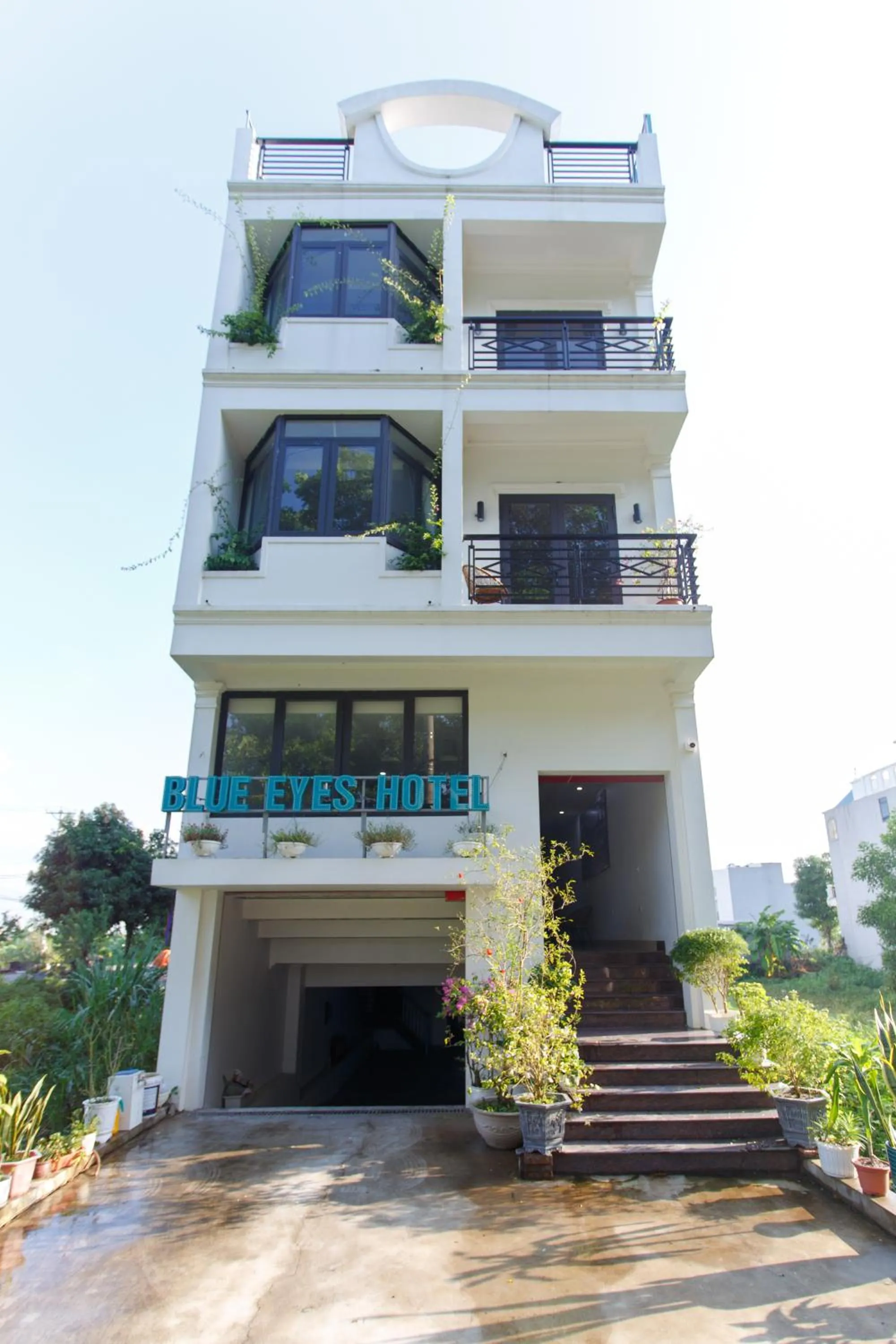 Property building in Blue Eyes Hotel
