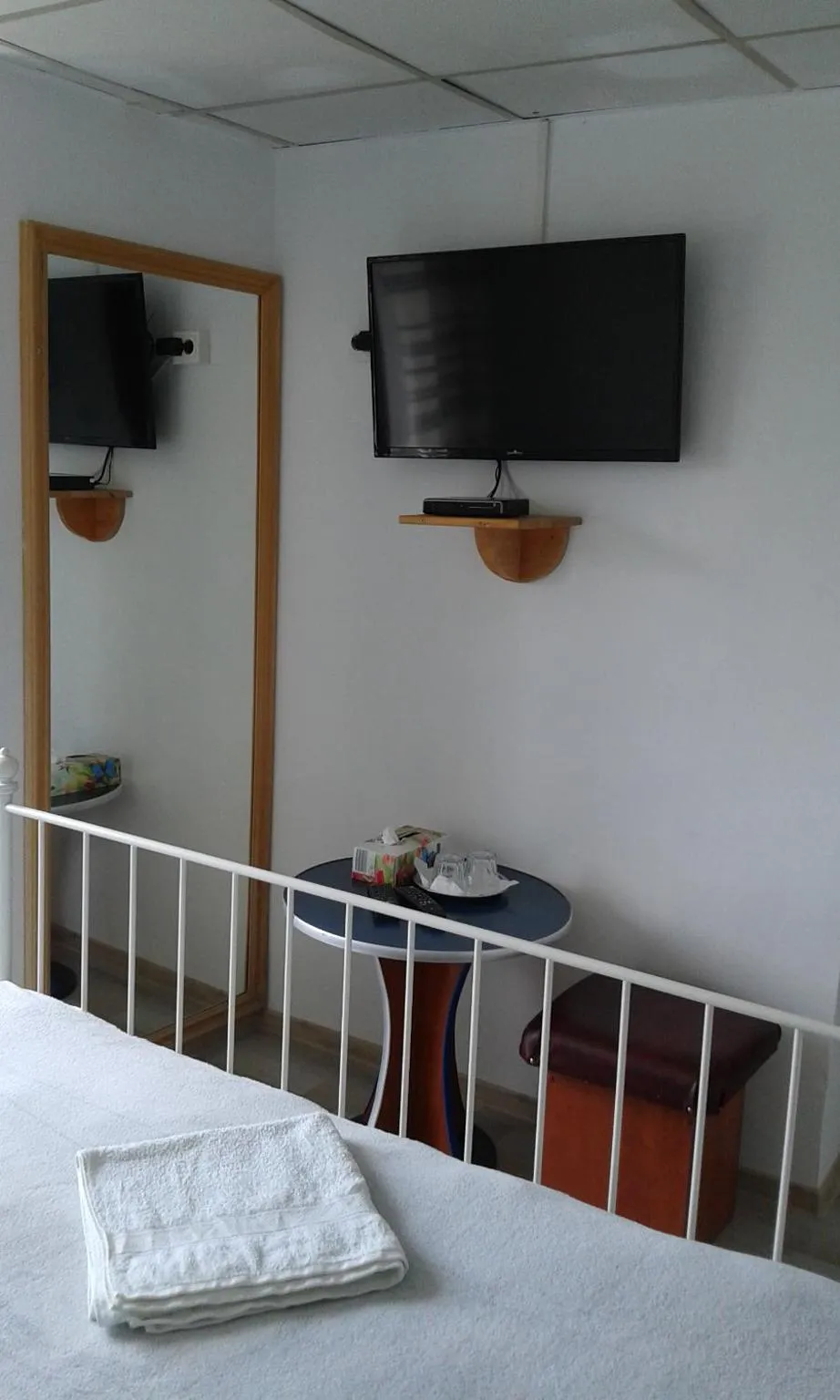 Bed in Motel Traffic