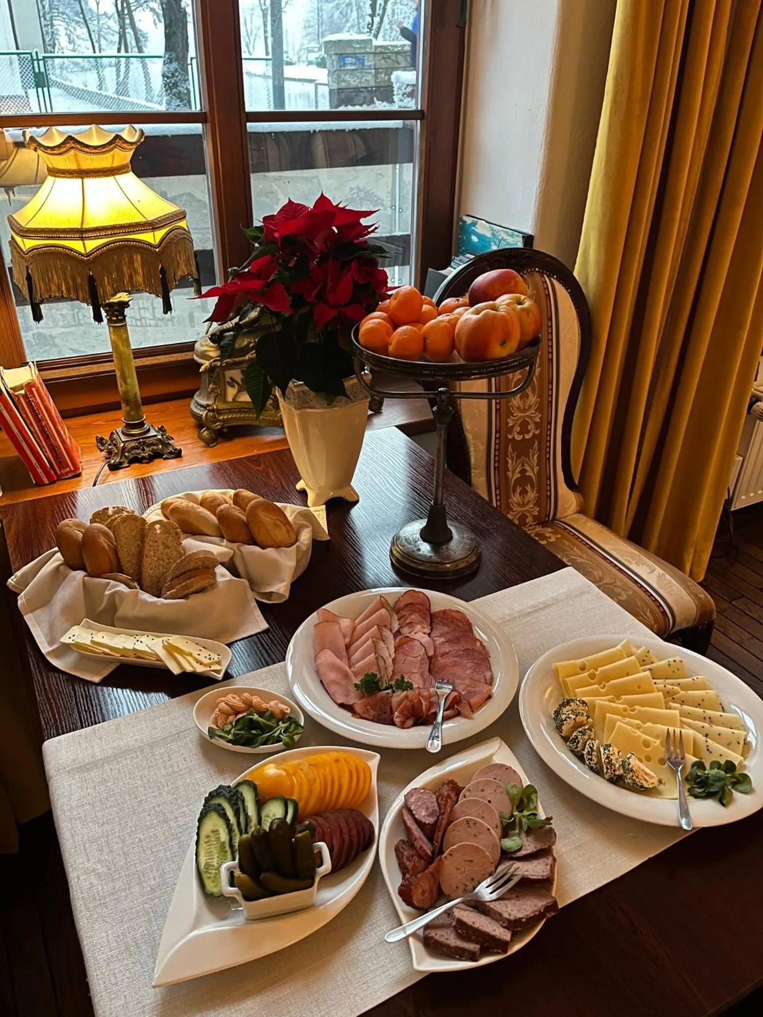 Buffet breakfast in Gościniec Zamkowy