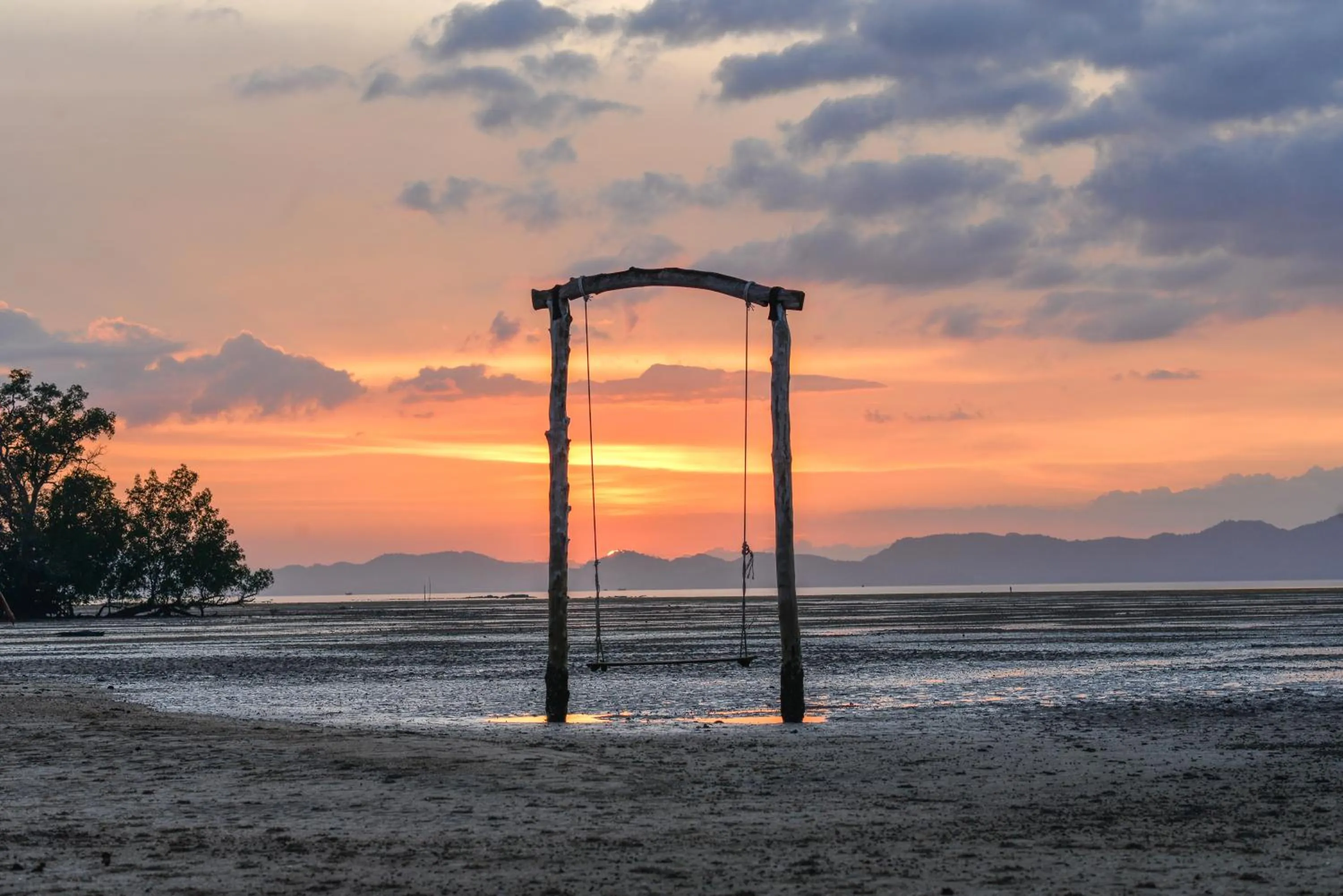 Bananas Resort & Restaurant