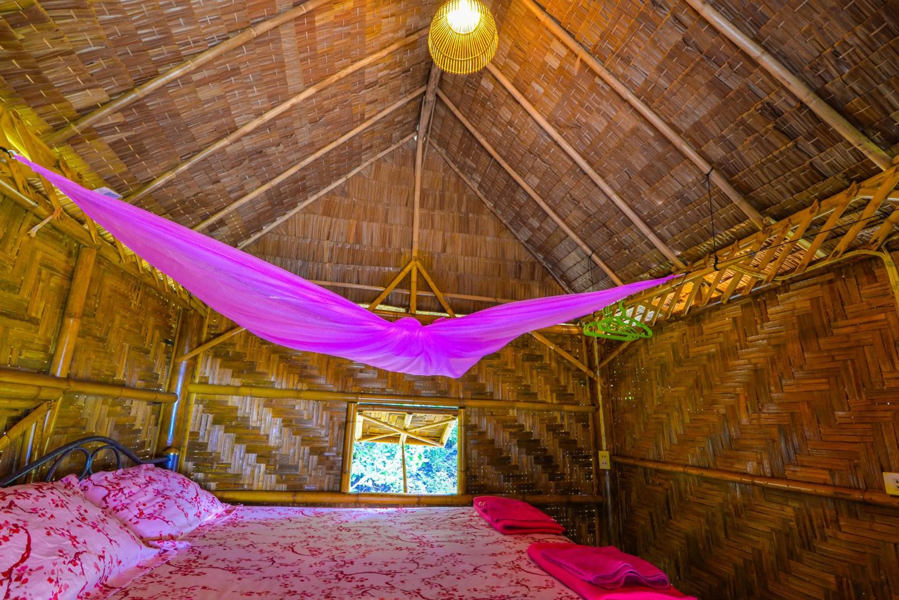 Bedroom, Bed in Bananas Resort & Restaurant