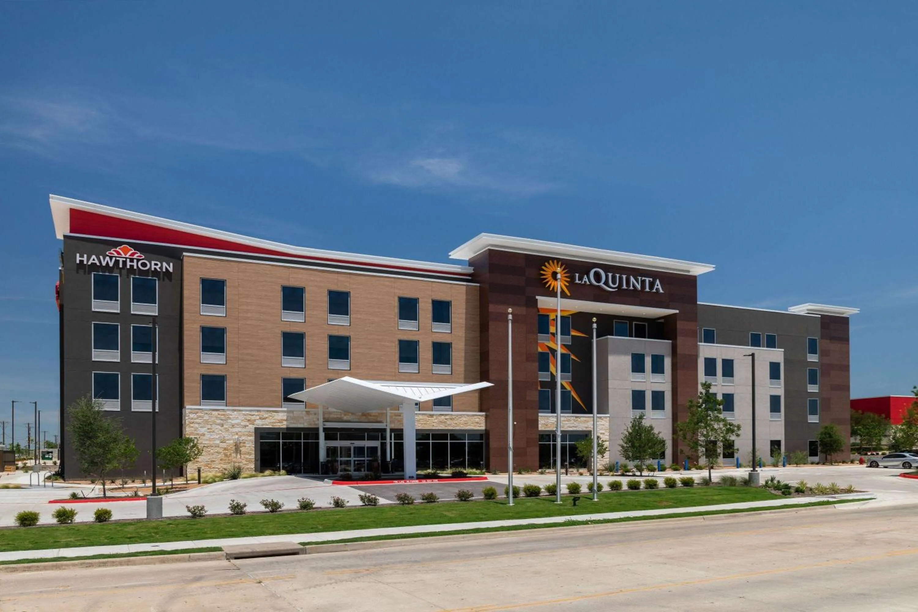 Property building in Hawthorn Extended Stay by Wyndham Pflugerville