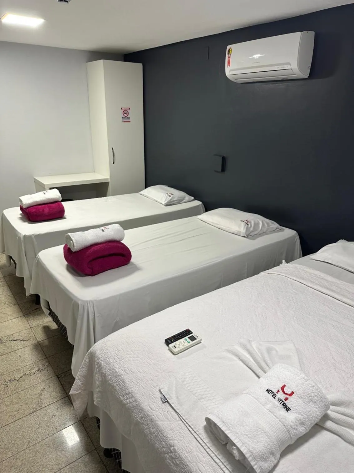 Photo of the whole room, Bed in Hotel Vitrine