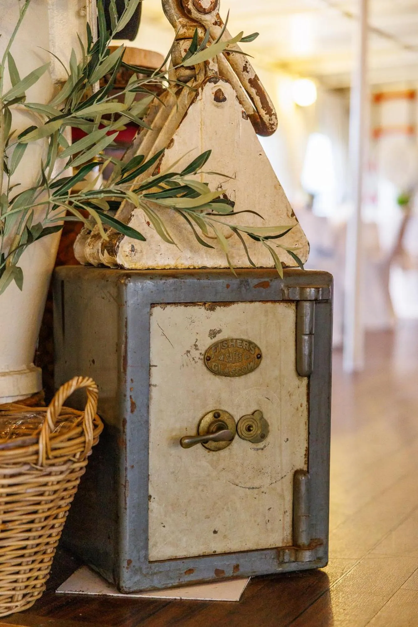 Decorative detail in Botel Marina