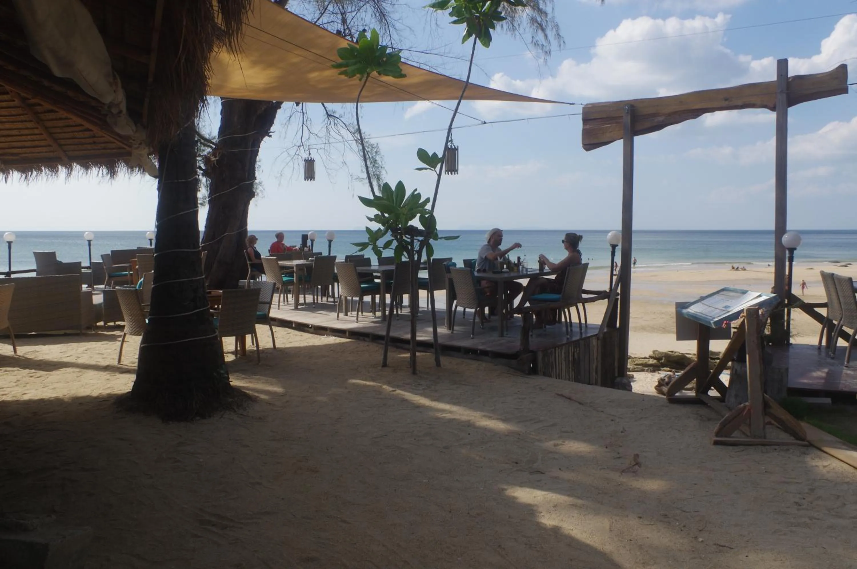 Thai House Beach Resort