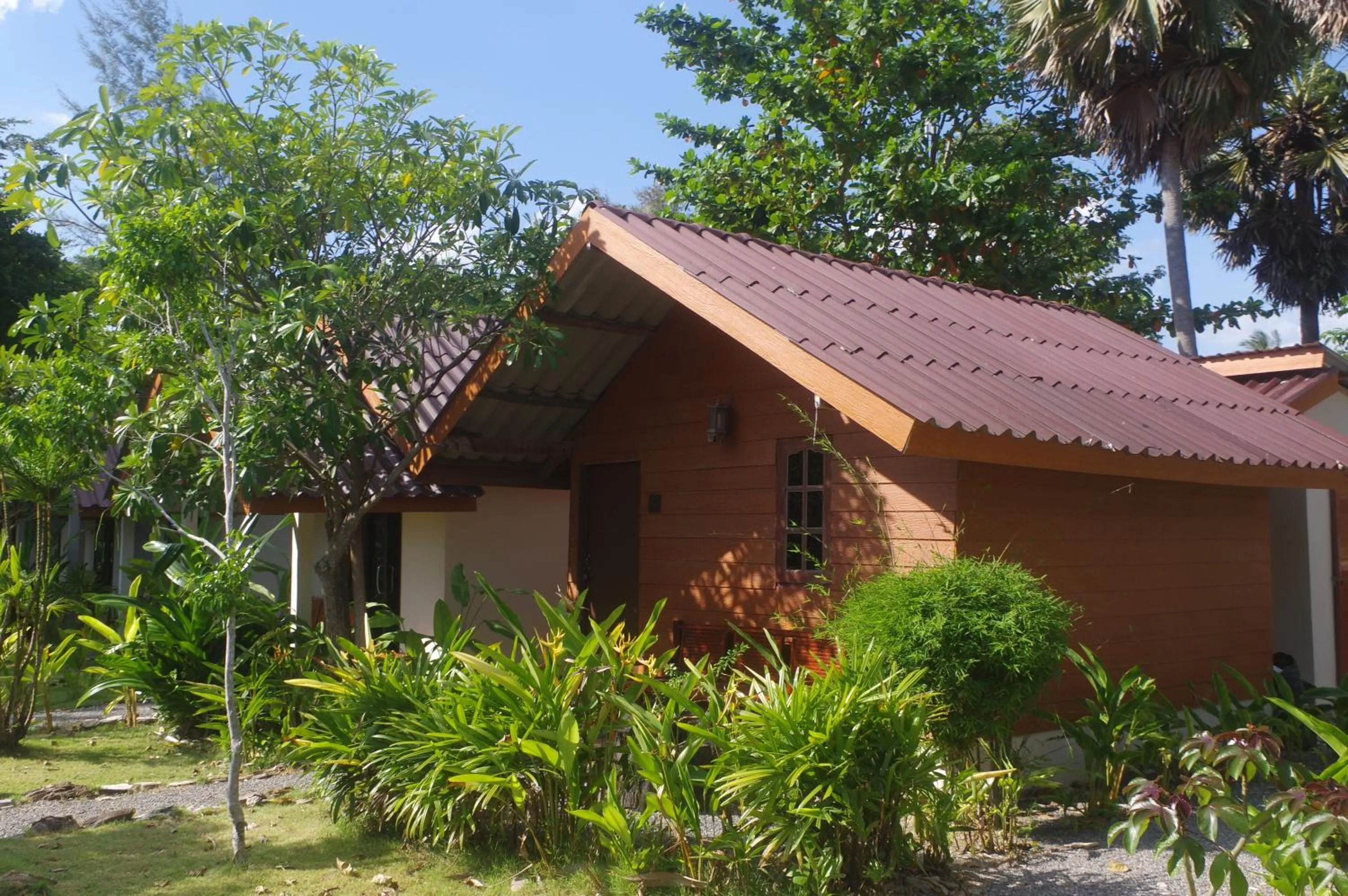 Thai House Beach Resort