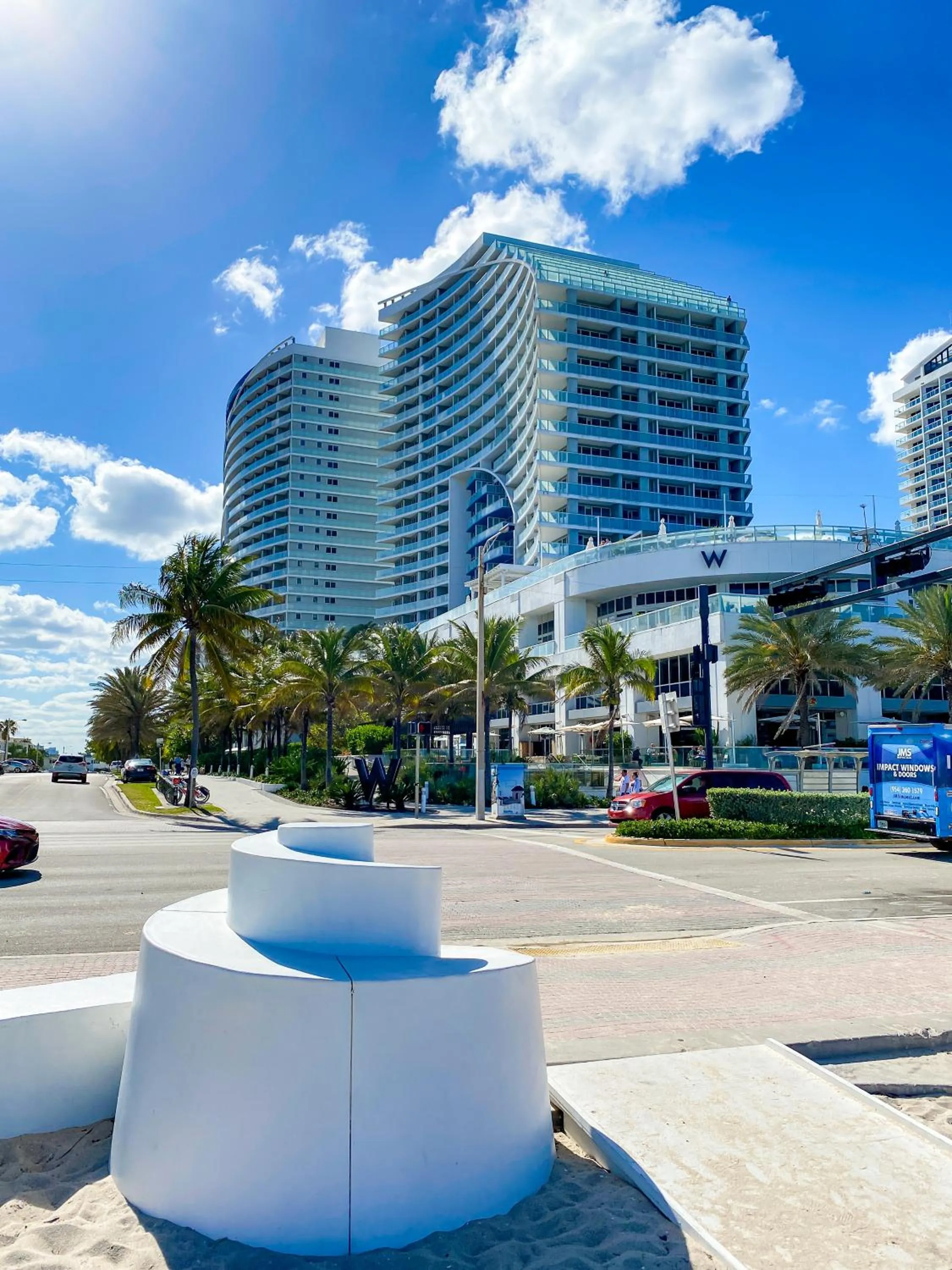 Property building in W Residences Fort Lauderdale Luxury Suites Across from Fort Lauderdale Beach