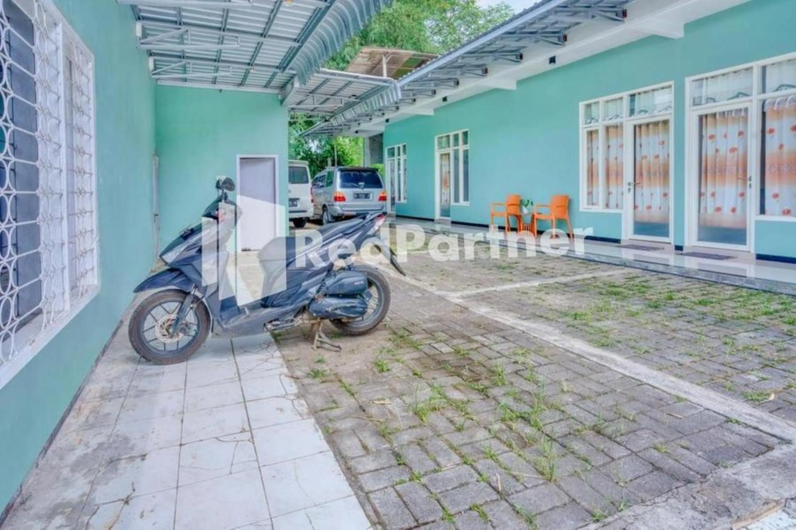 Griya Rahayu Guesthouse Mitra RedDoorz near Jatim Park 2 Batu