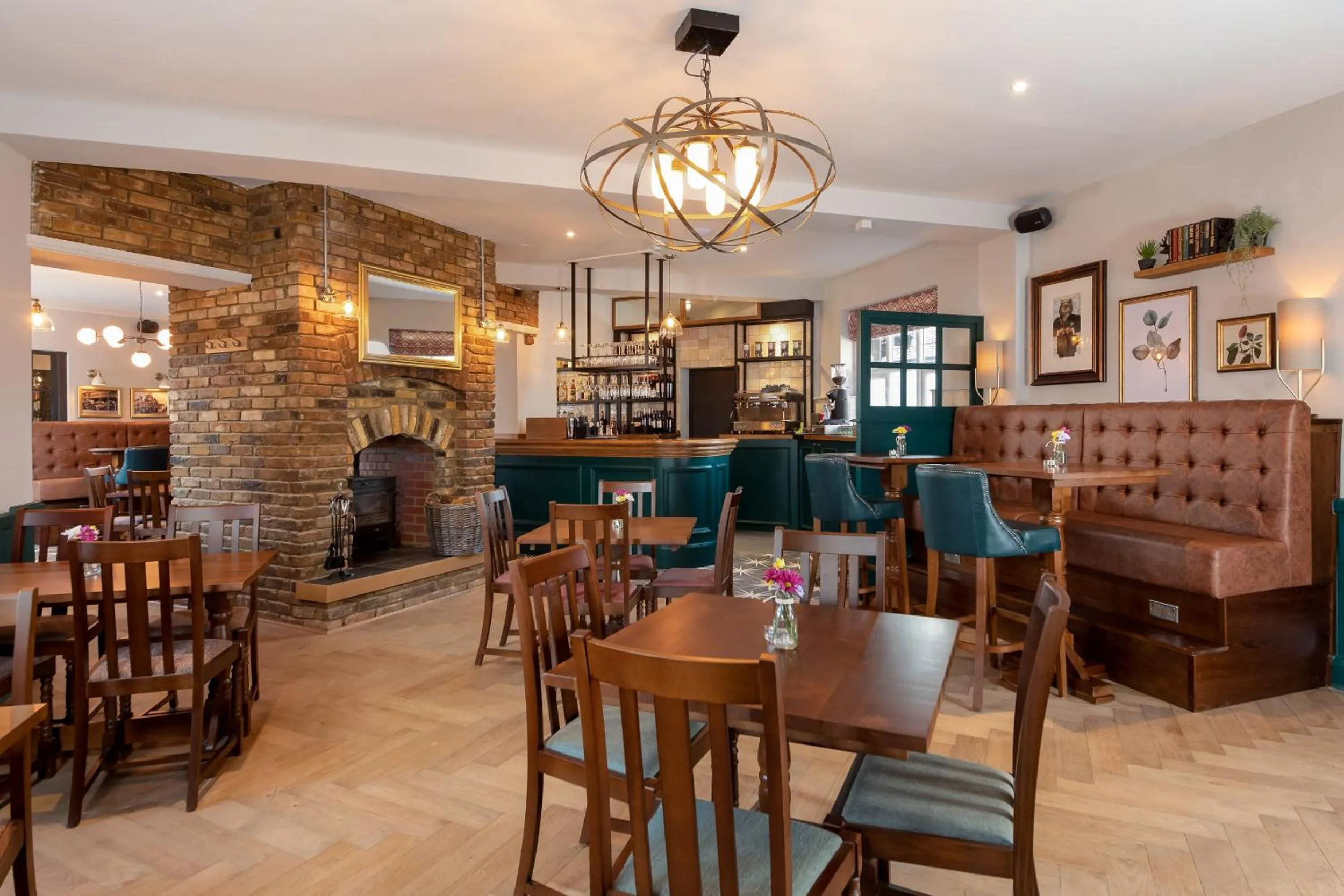 Restaurant/places to eat in The Chequers Inn