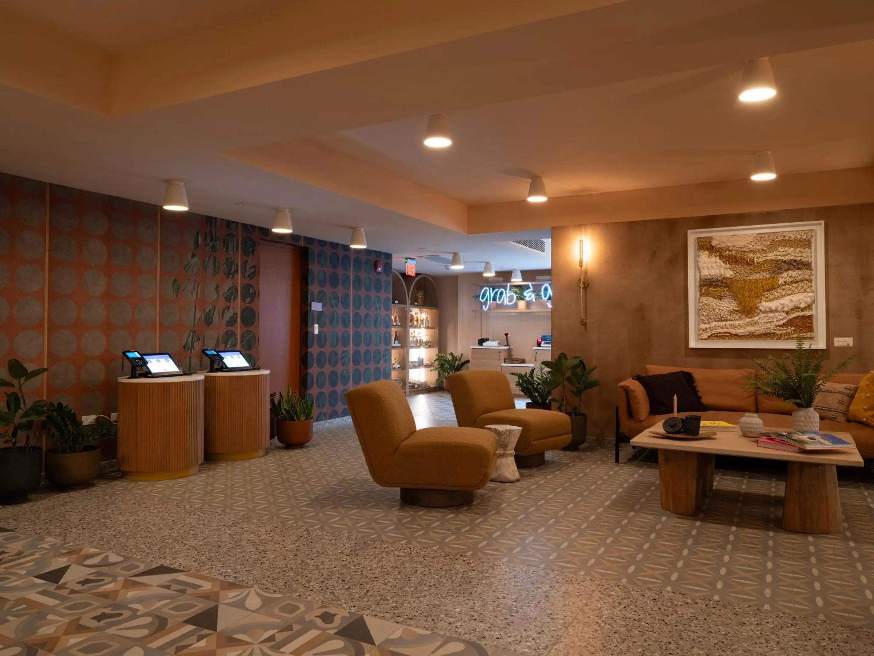 Lobby or reception in HiBird- Apartment and Suites Hotel