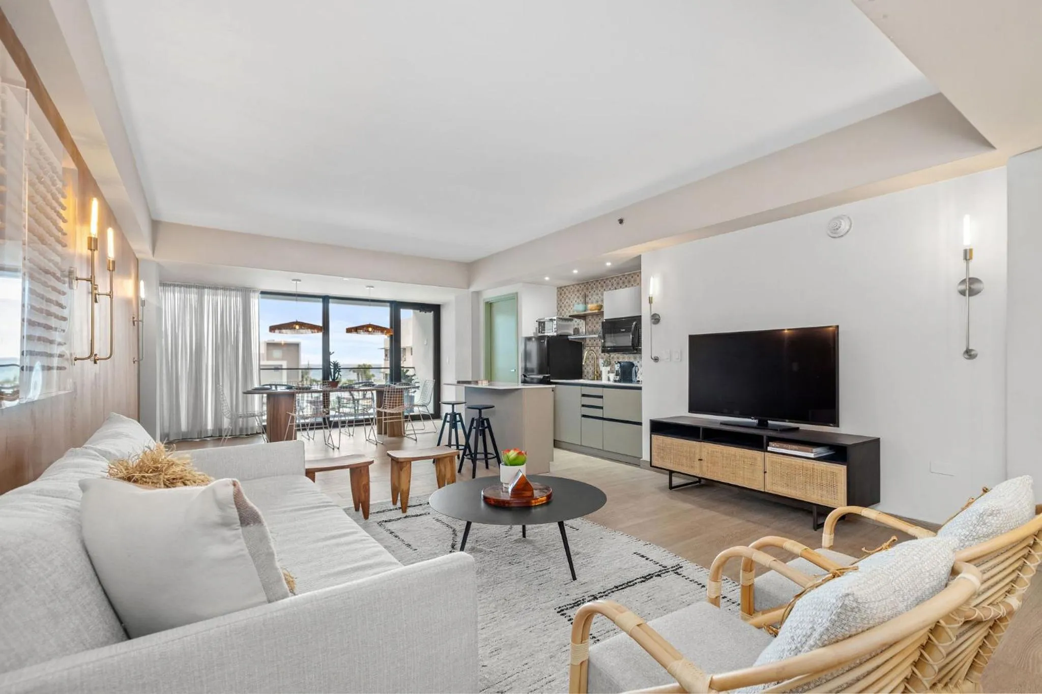 Photo of the whole room in HiBird- Apartment and Suites Hotel