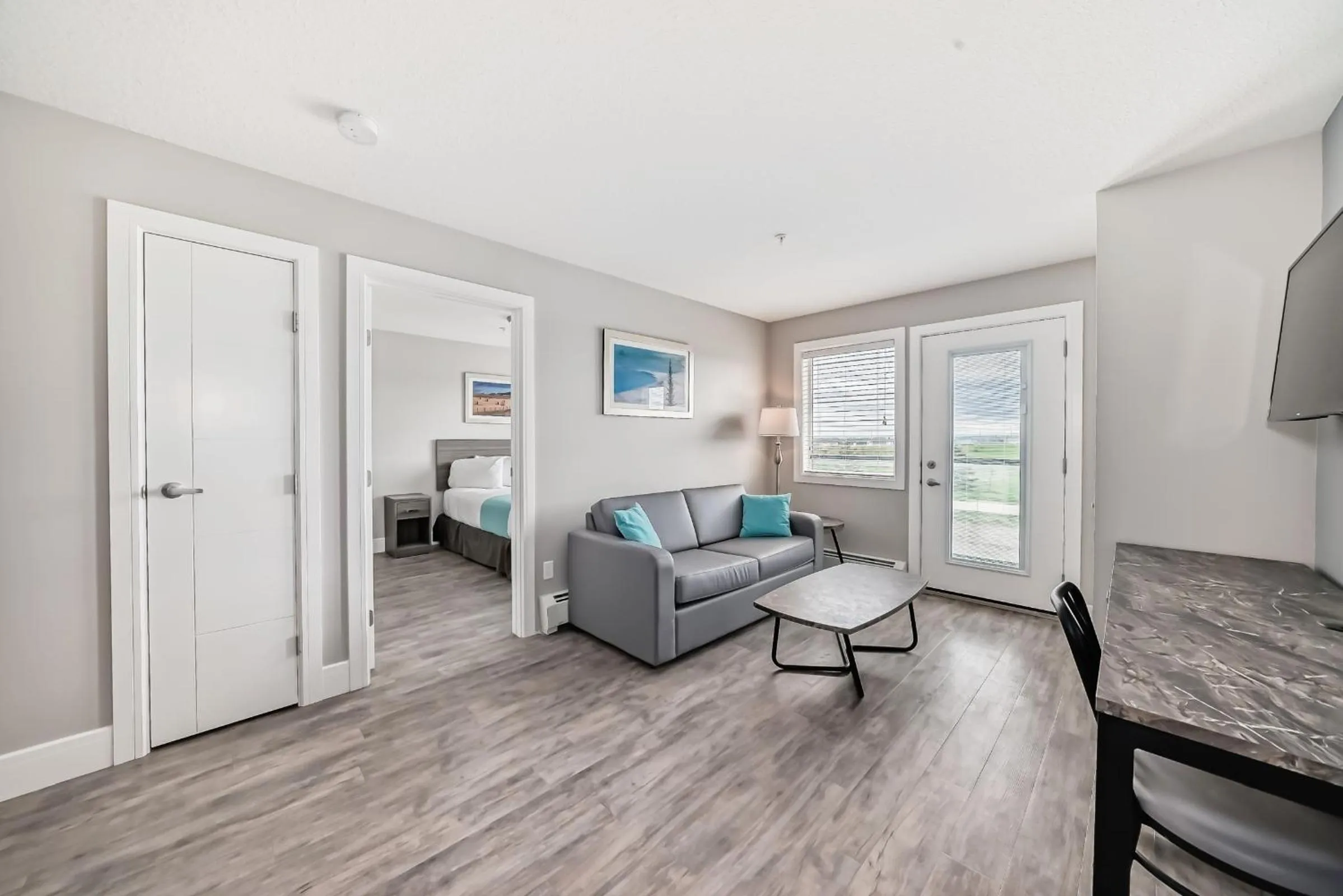 TV and multimedia in The Suites, INN Hotels