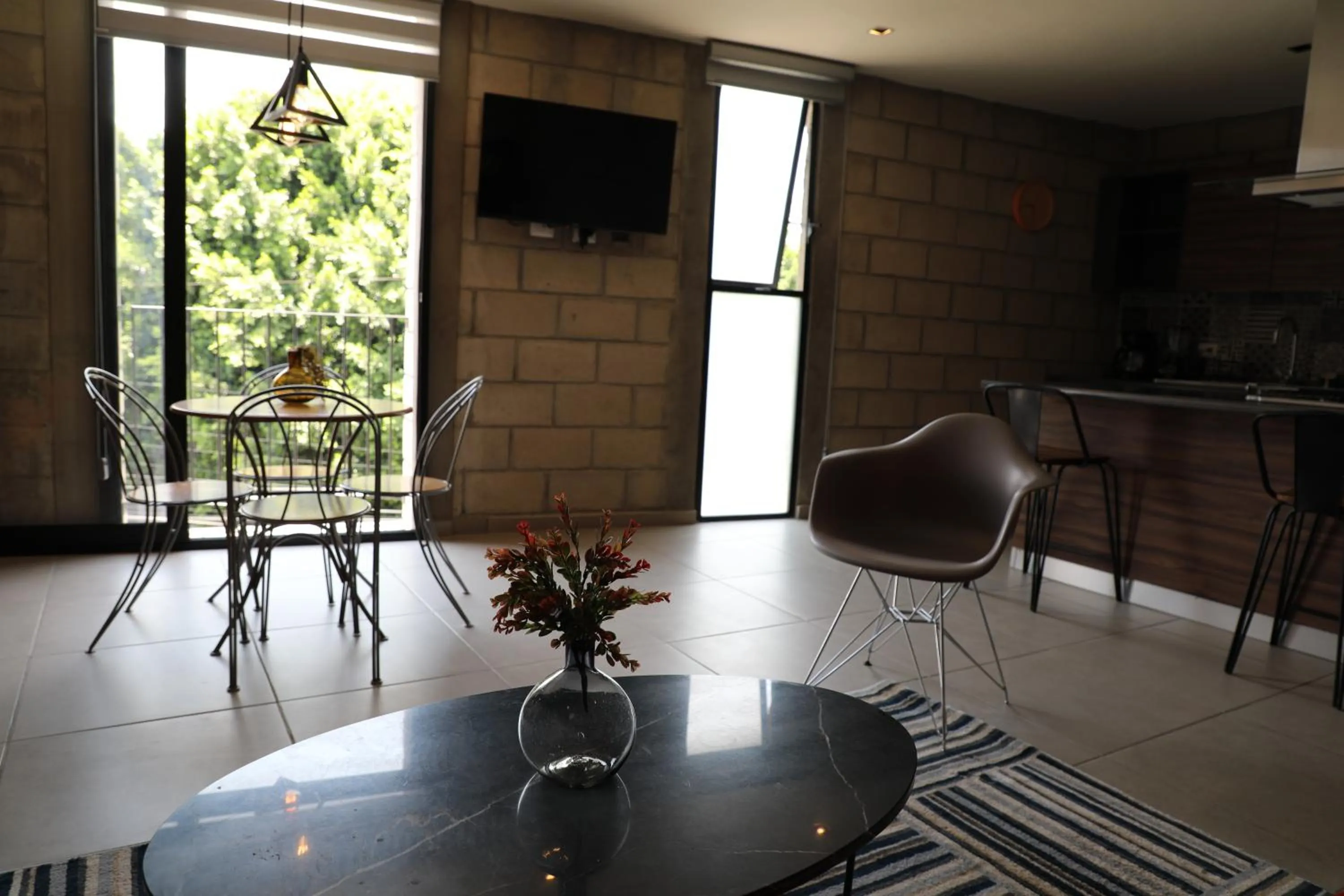 Communal lounge/ TV room in Tribu Centro Histórico