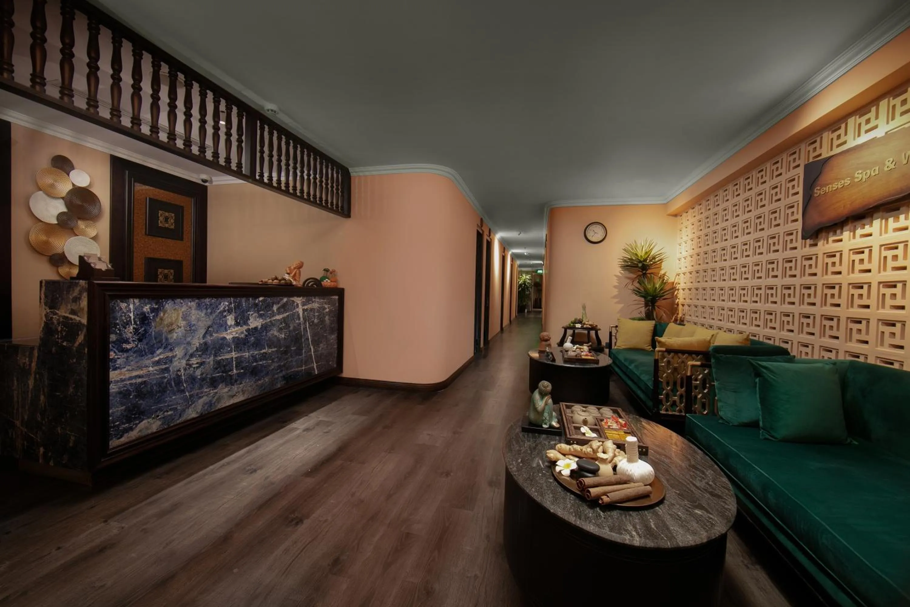 Massage in LeaH Silk Hotel