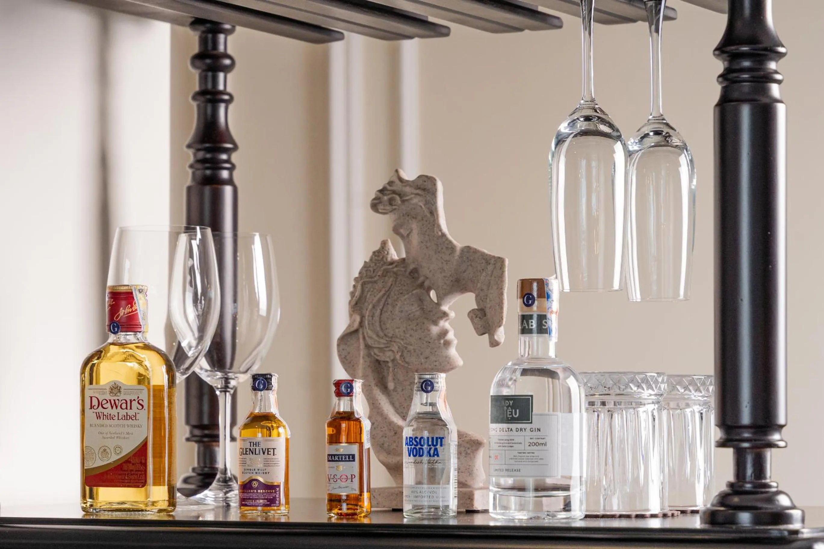 Food and drinks in LeaH Silk Hotel