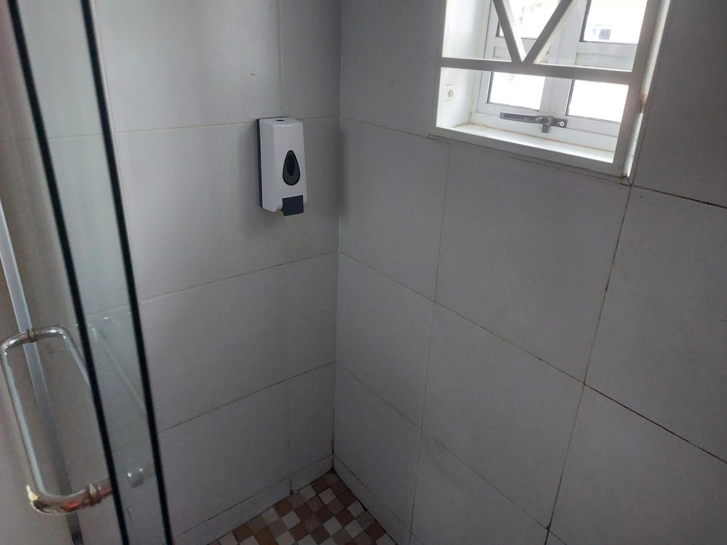 Bathroom in Gold Crown International Hotel Johannesburg