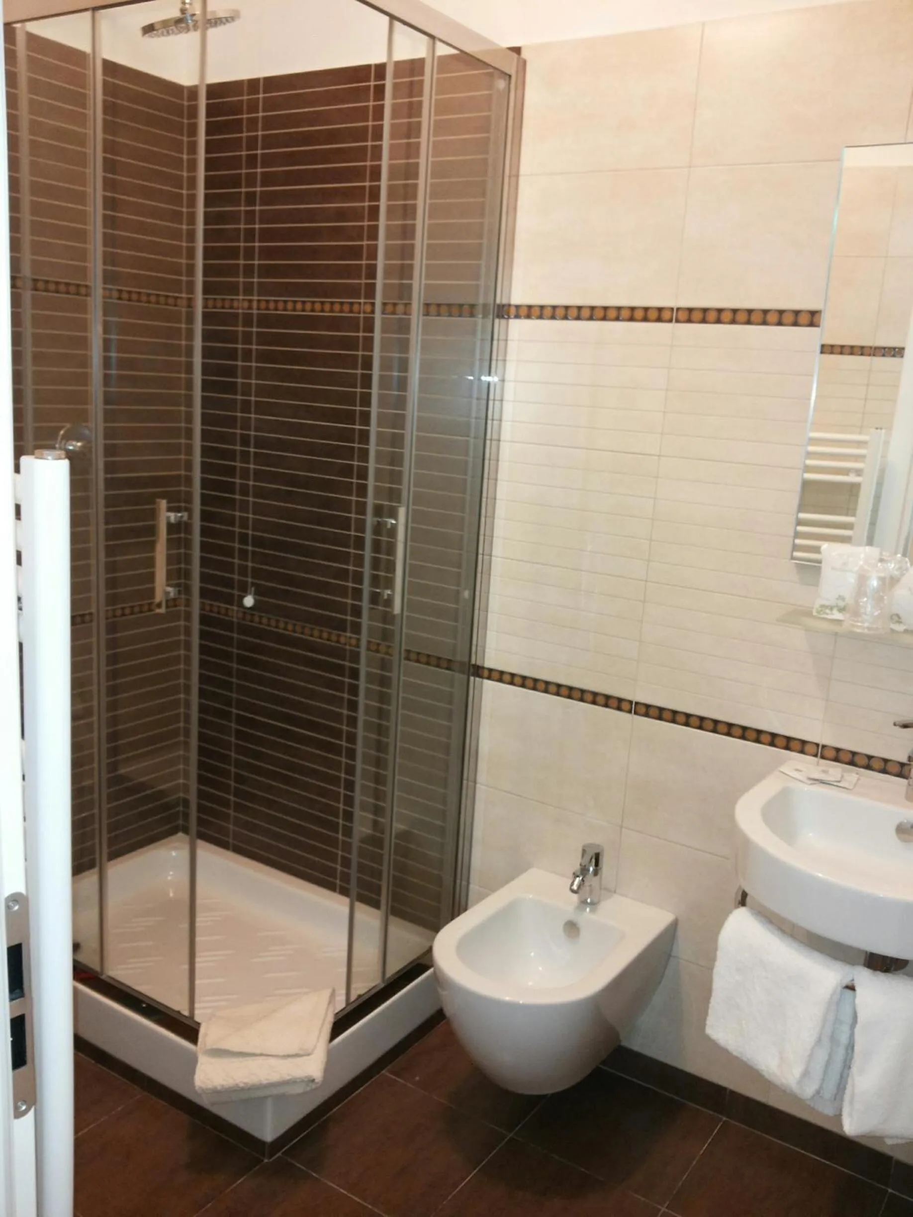 Bathroom in Manila Inn