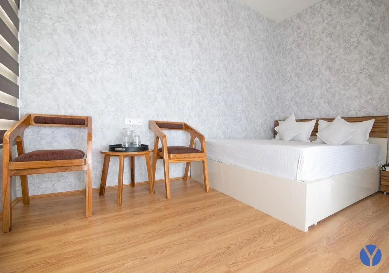 Bedroom, Bed in The Yakshaa Neelkanth