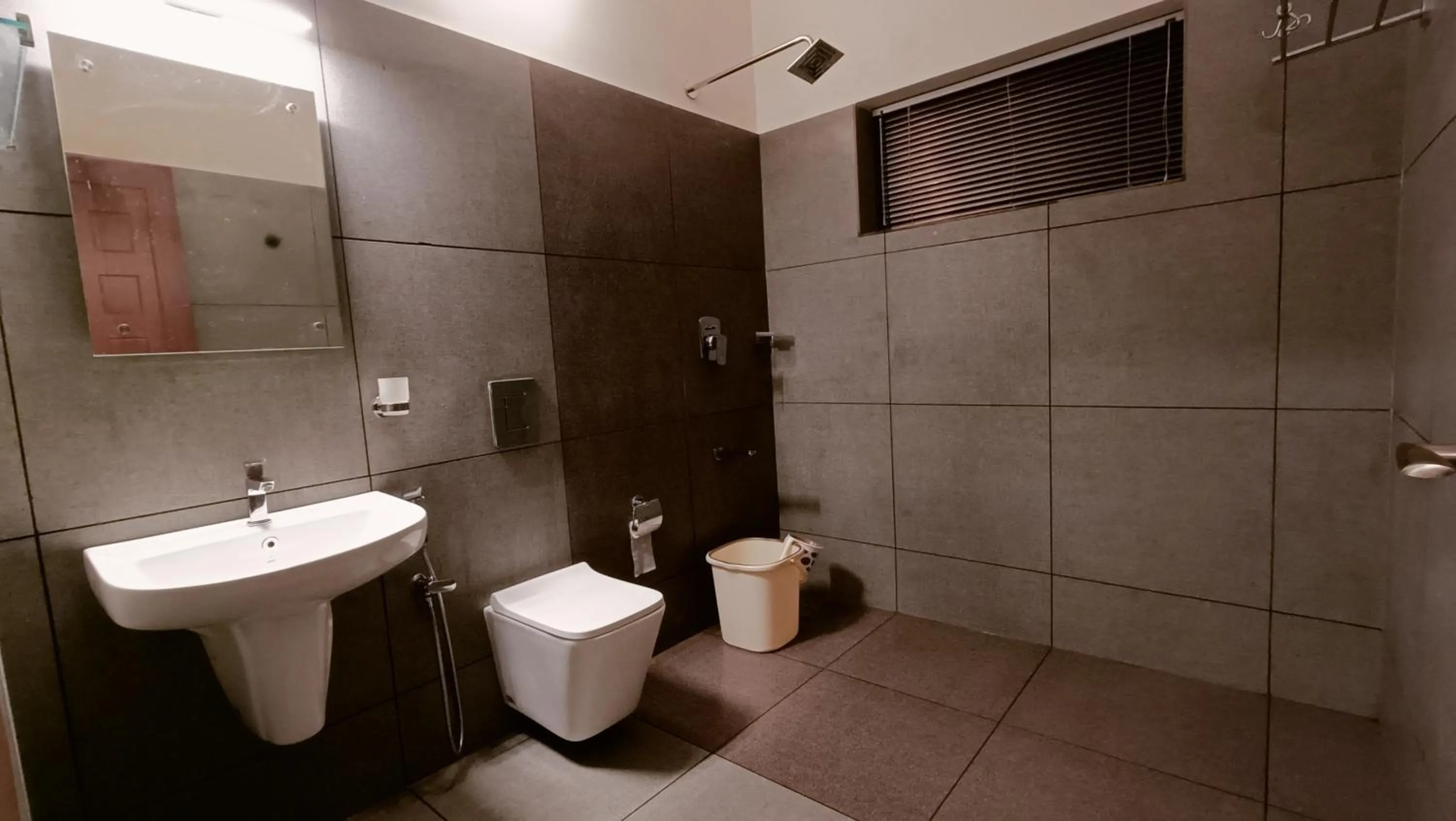 Toilet in Adrak Mountain Mist Forest Resort