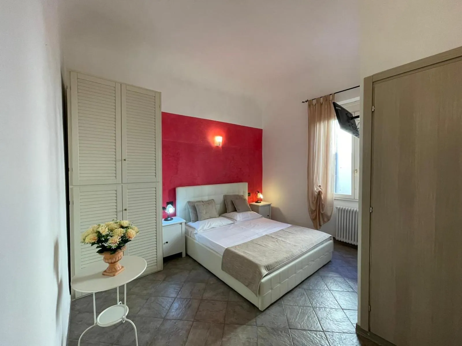 Bed in Homelink Firenze - The Key