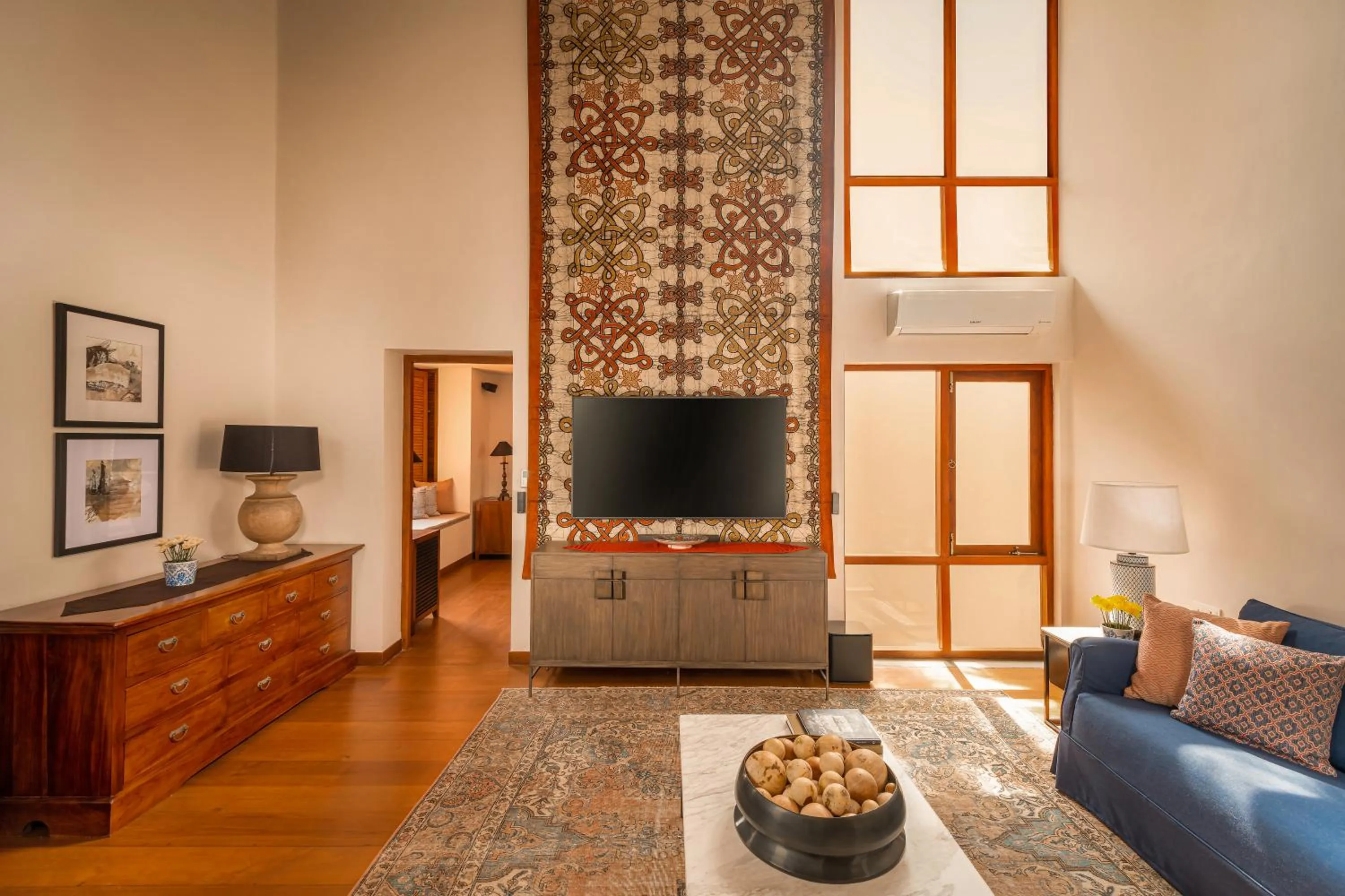 TV and multimedia in Ishq Colombo