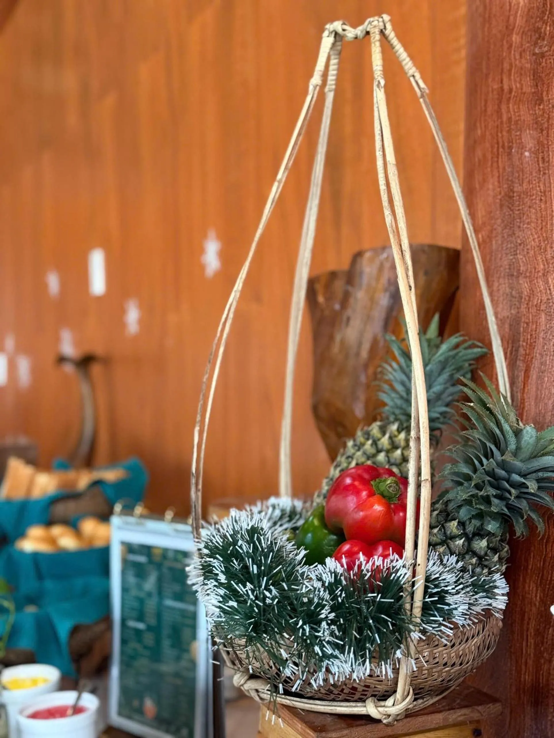 Restaurant/places to eat in Santa Garden Resort