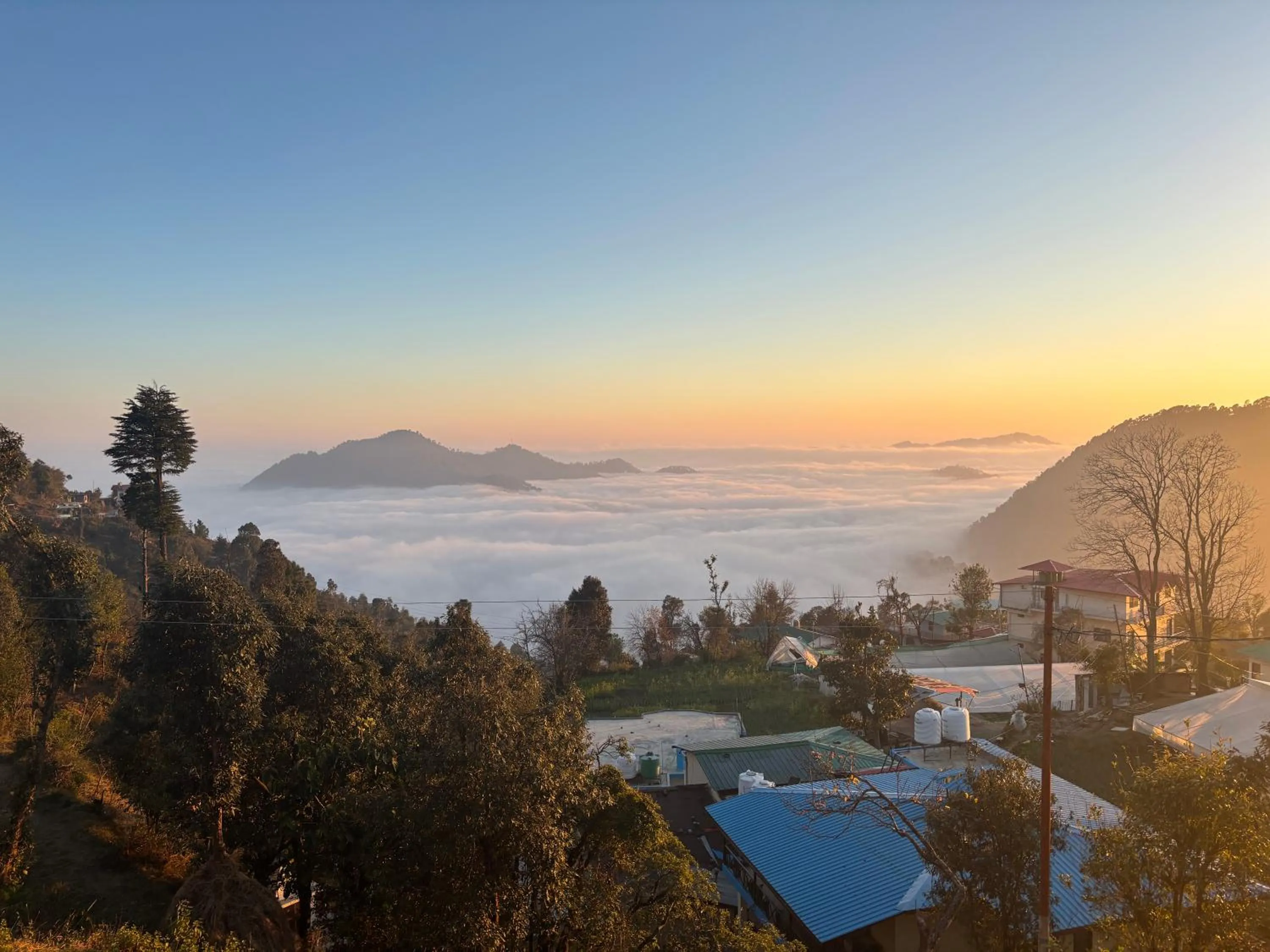 currency exchange in Hotel Goludev Valley View