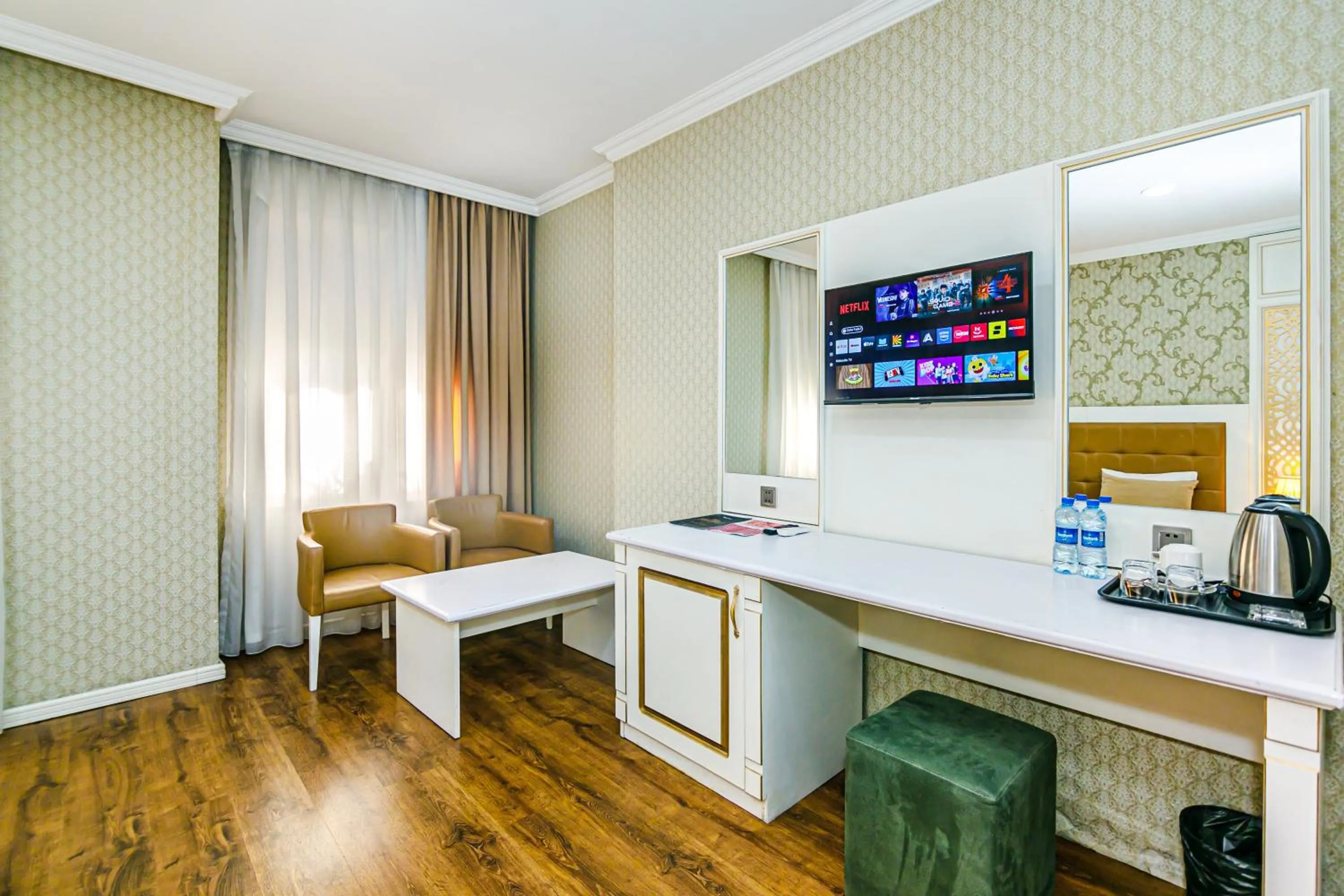 TV and multimedia in Maris Hotel Baku