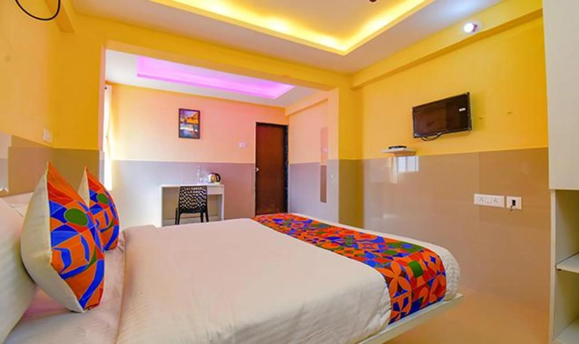 TV and multimedia, Bed in FabHotel Empire Executive - Nr HINJEWADI PHASE 1