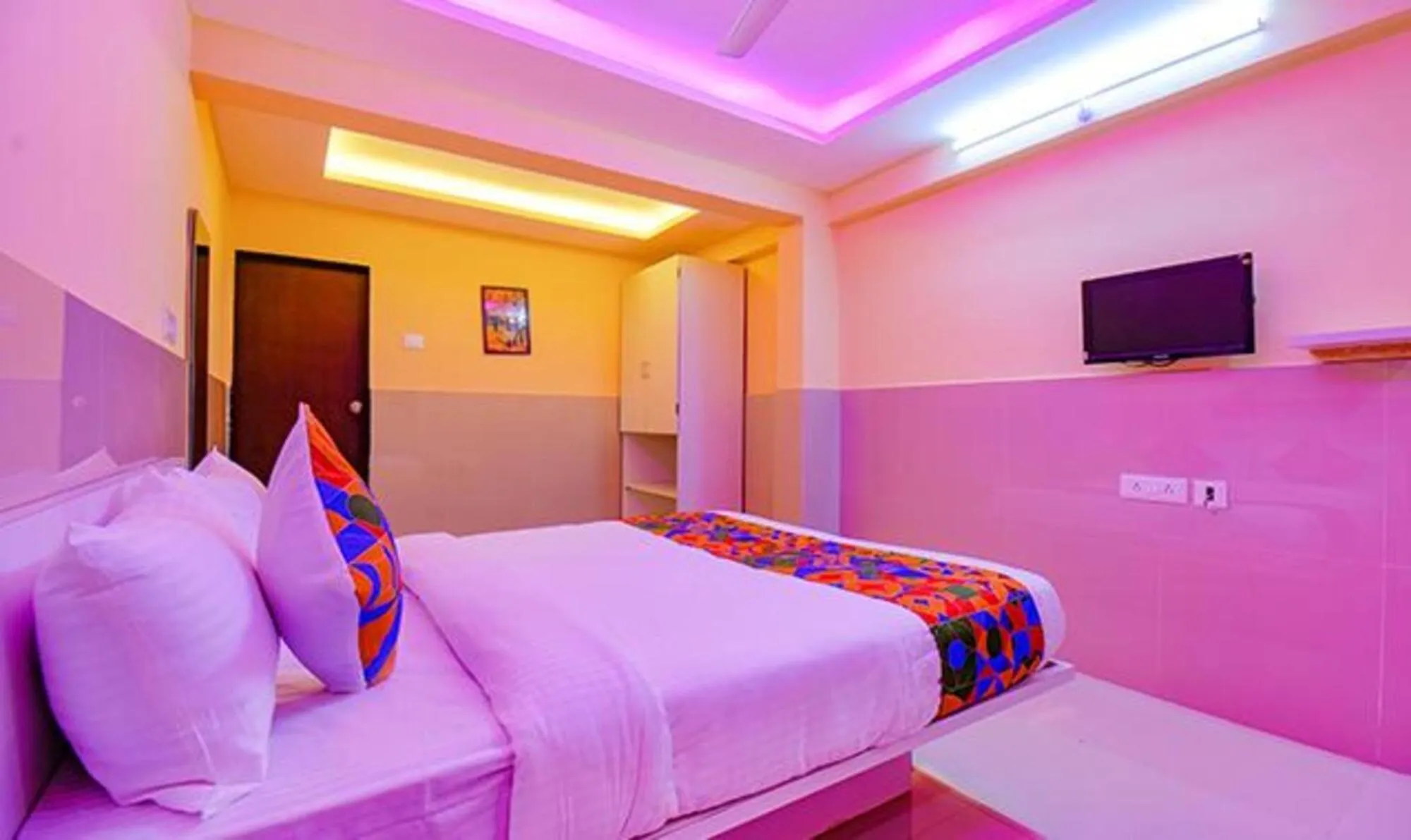 TV and multimedia, Bed in FabHotel Empire Executive - Nr HINJEWADI PHASE 1