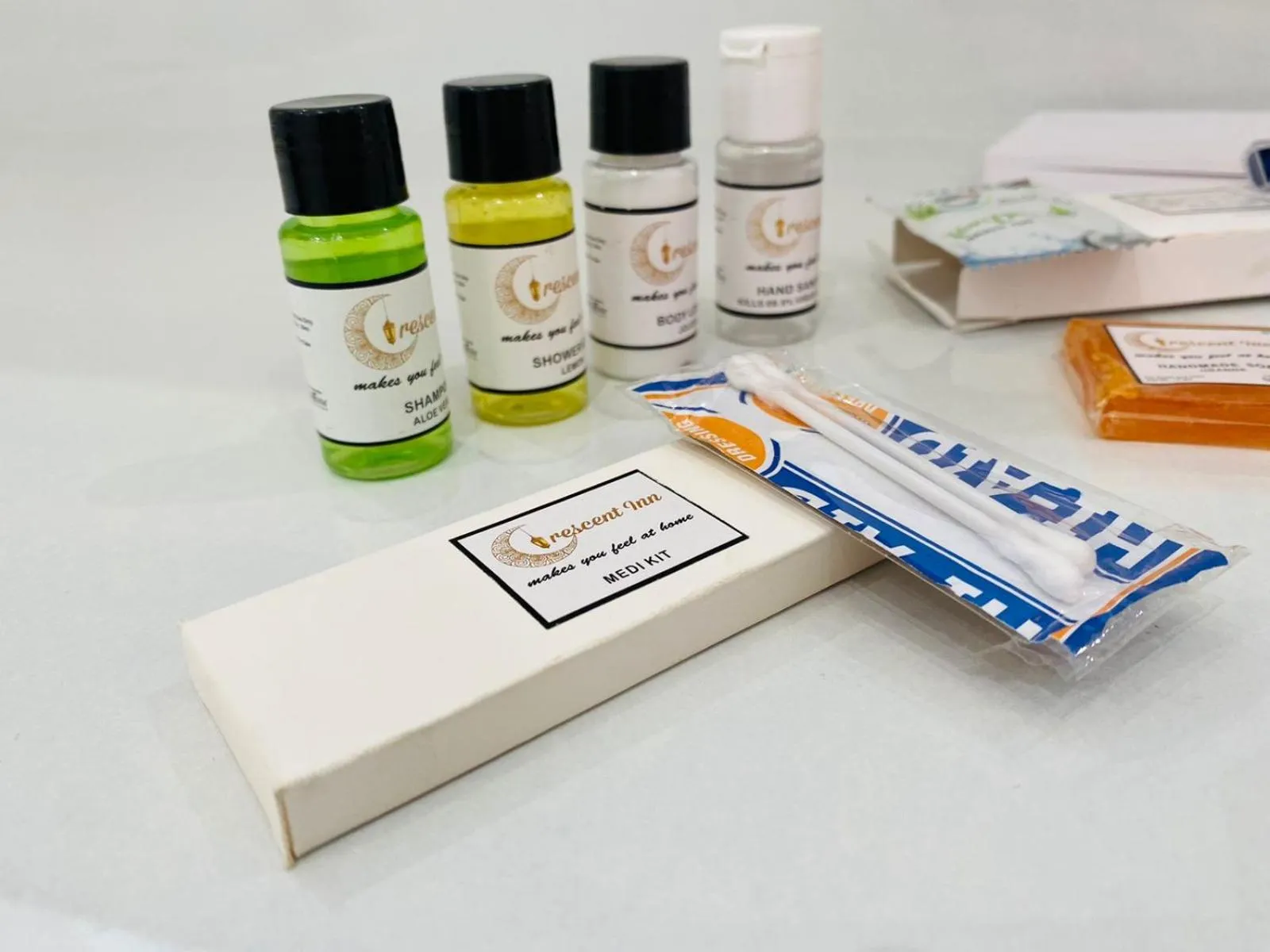 Logo/Certificate/Sign in Crescent Inn