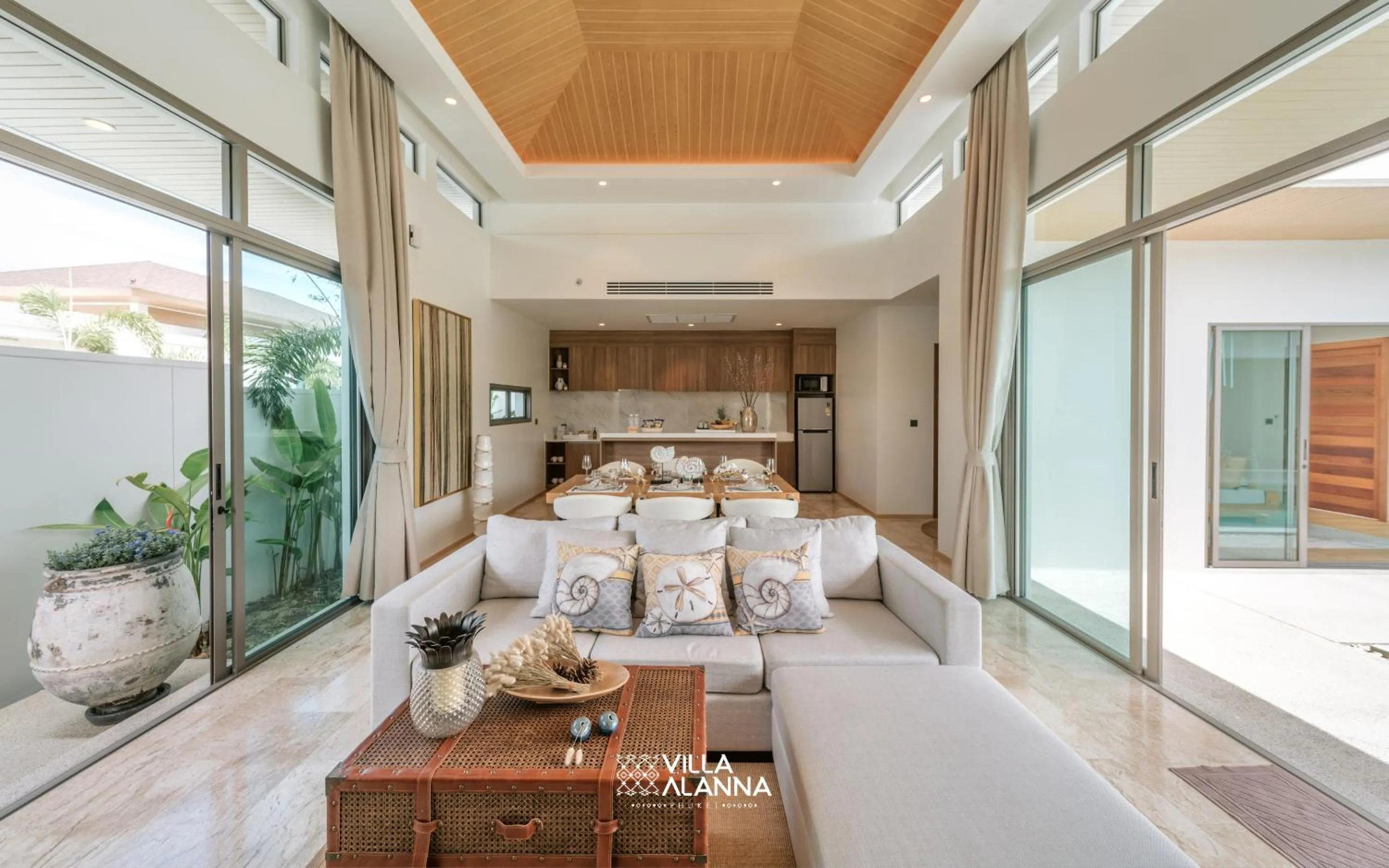 TV and multimedia in Villa Alanna Phuket