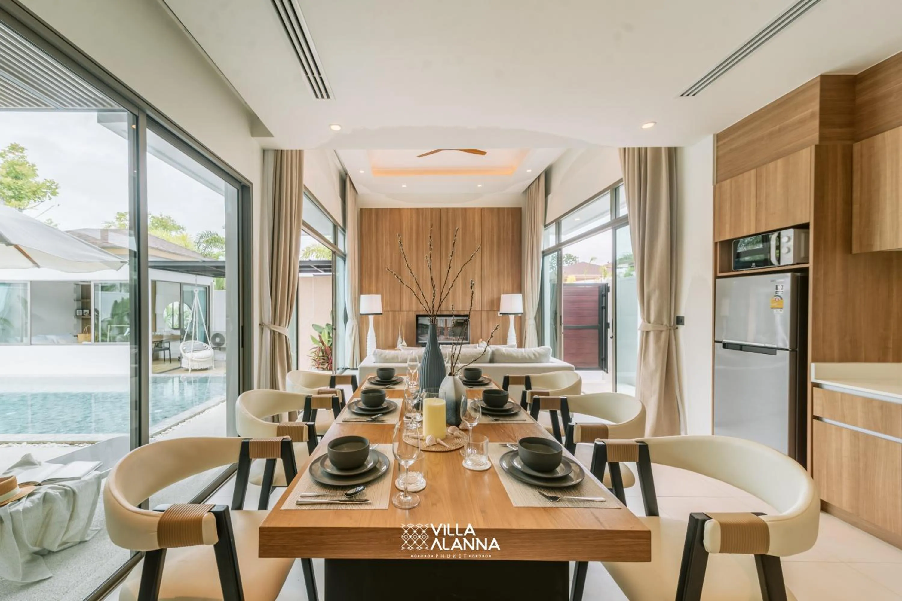 Dinner in Villa Alanna Phuket