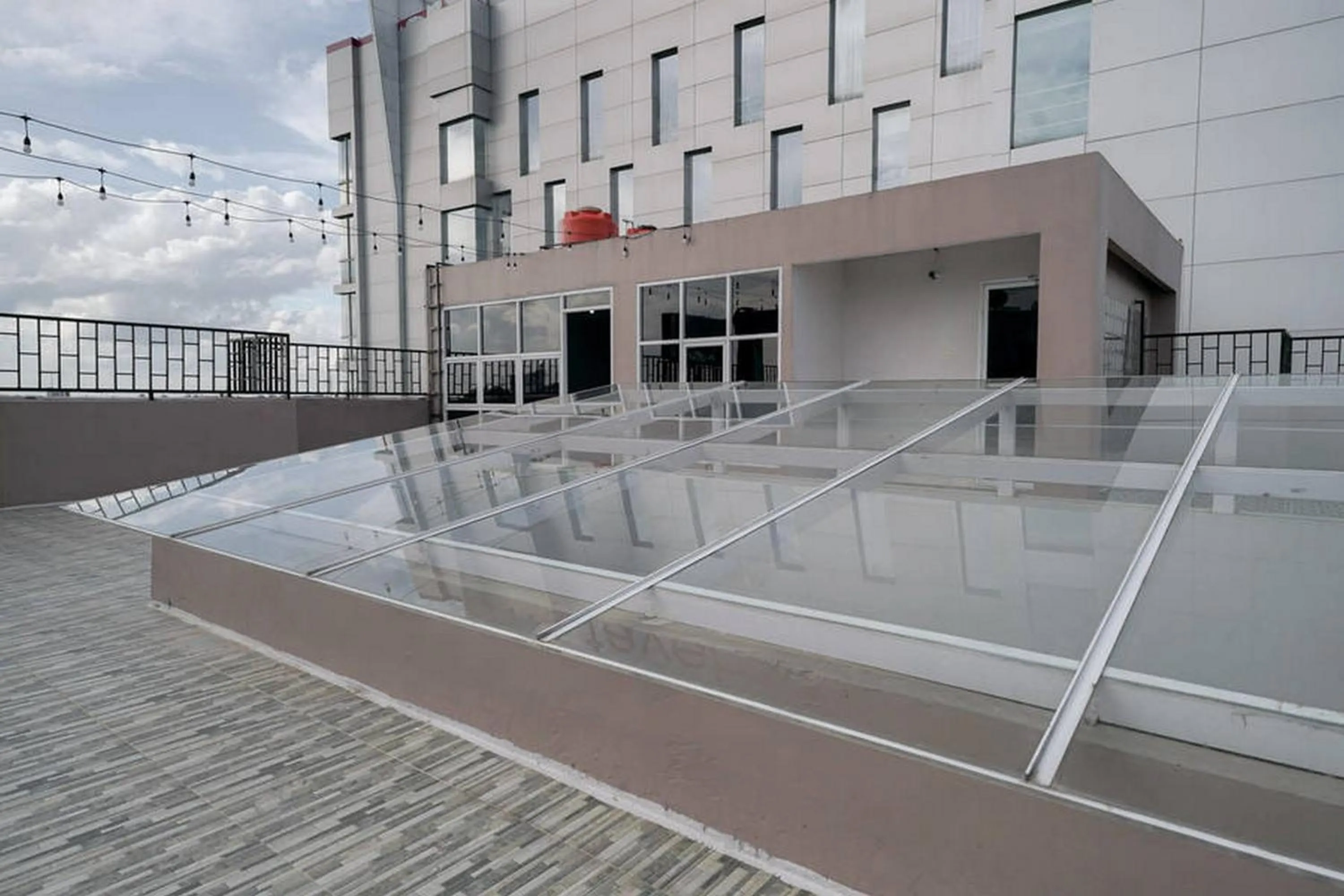 Balcony/Terrace in Urbanview Hotel Bari Syariah Palembang By RedDoorz