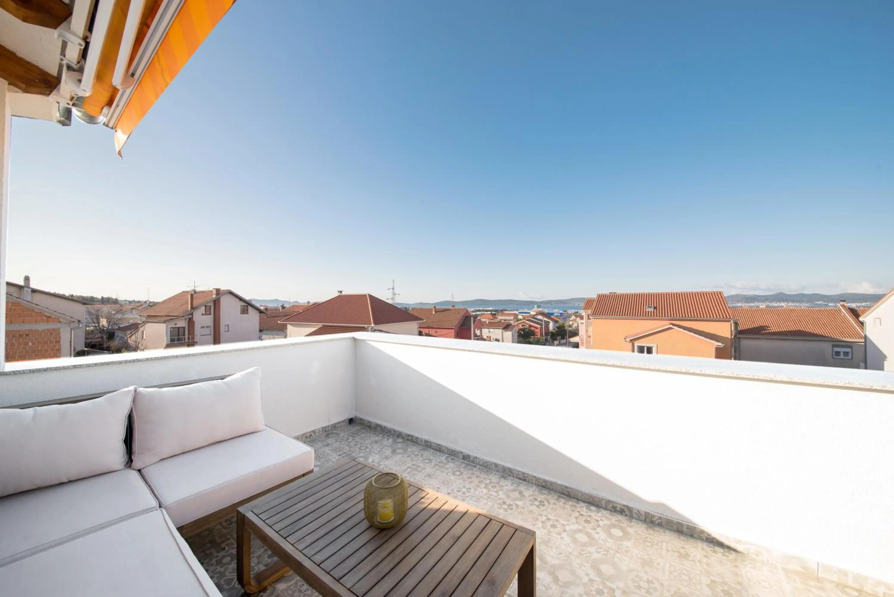 Day in Villa Aurora