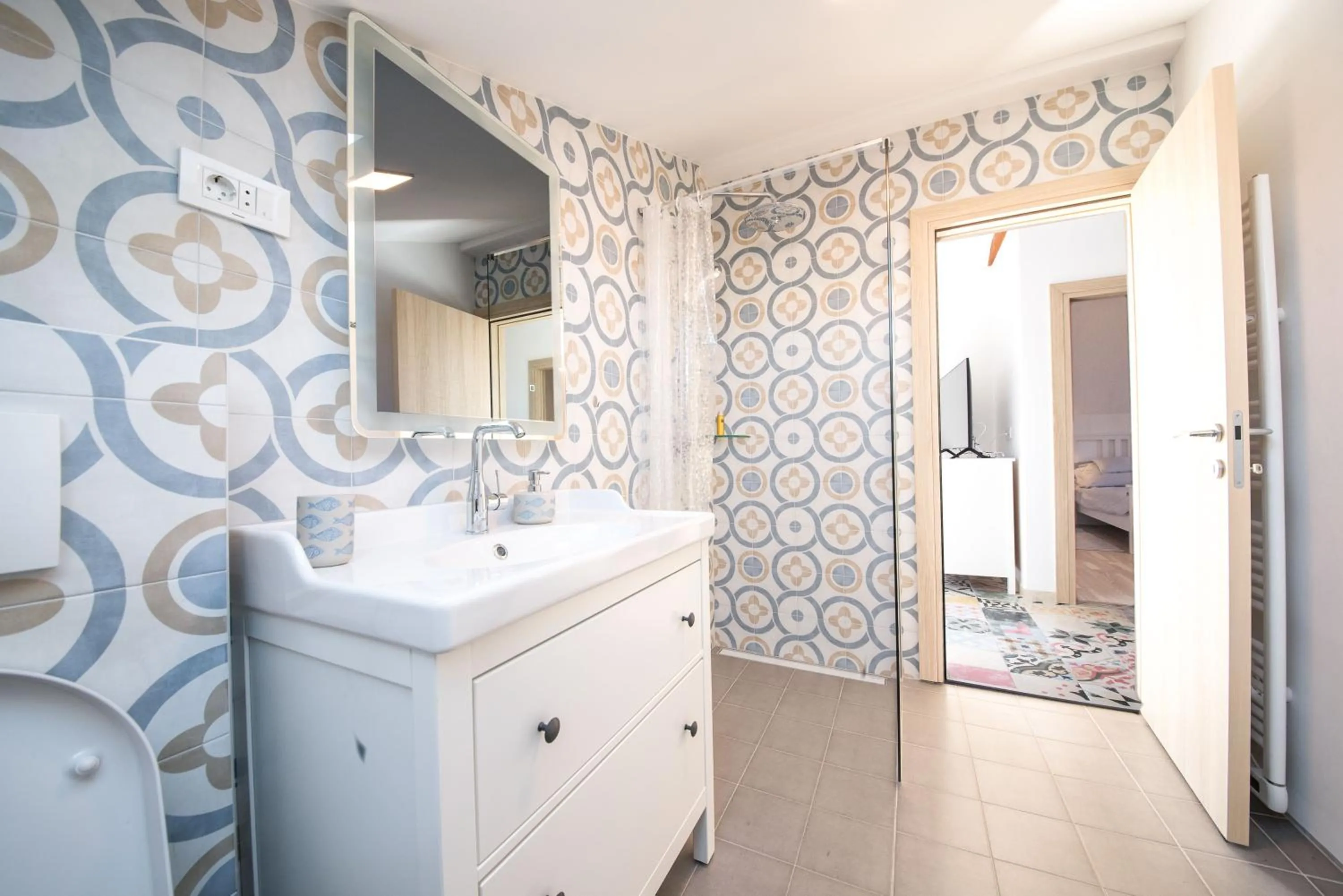 Shower in Villa Aurora