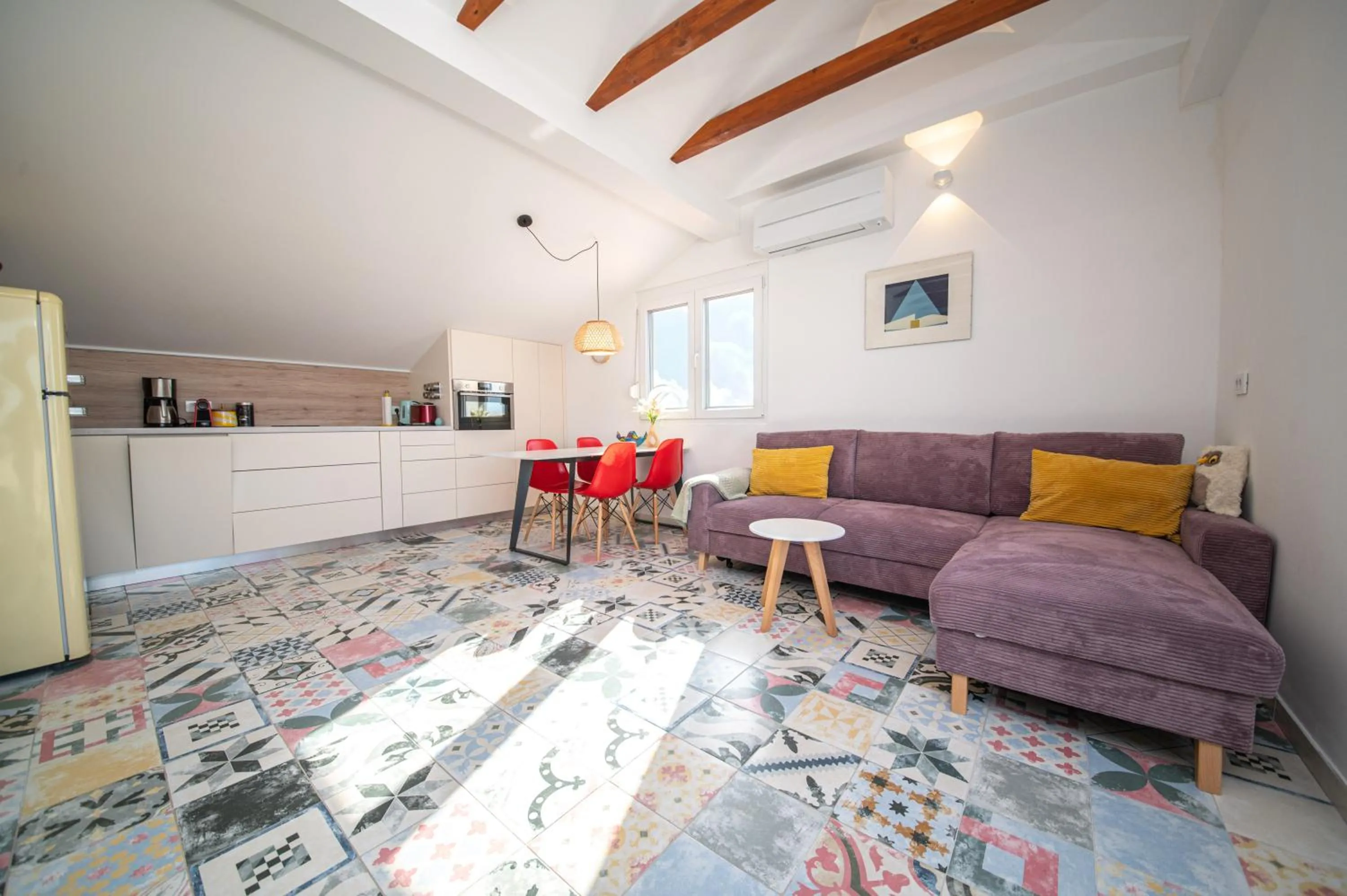 Kitchen or kitchenette in Villa Aurora